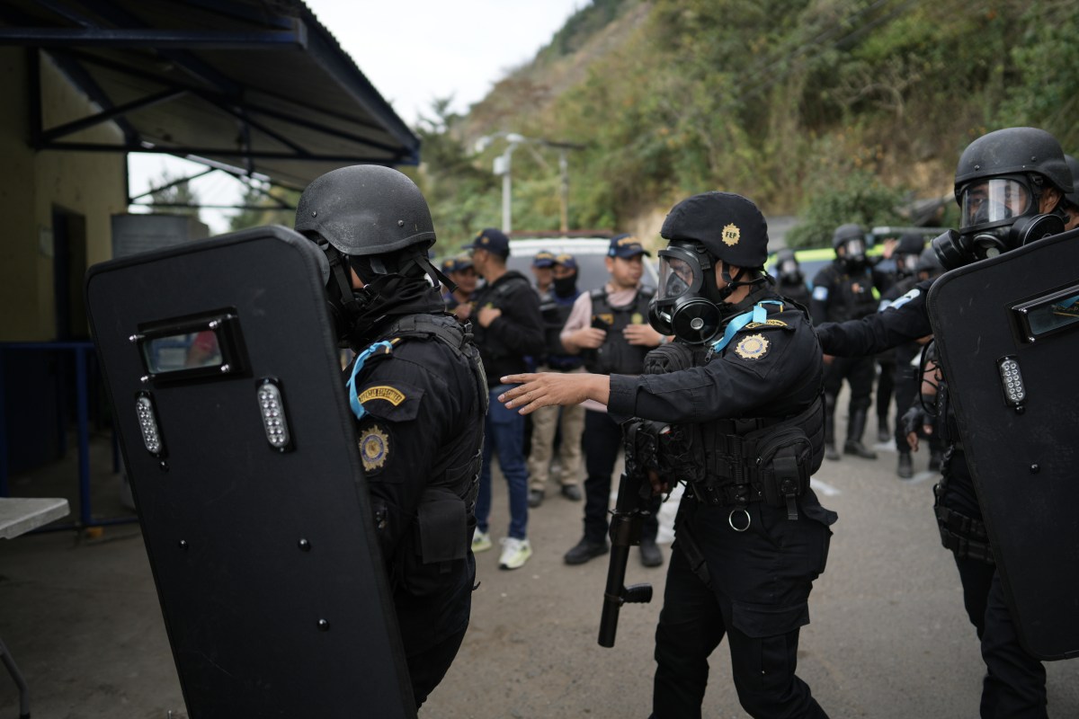 Guatemala Declares State of Siege After Gang Attacks Kill 7 Police Officers