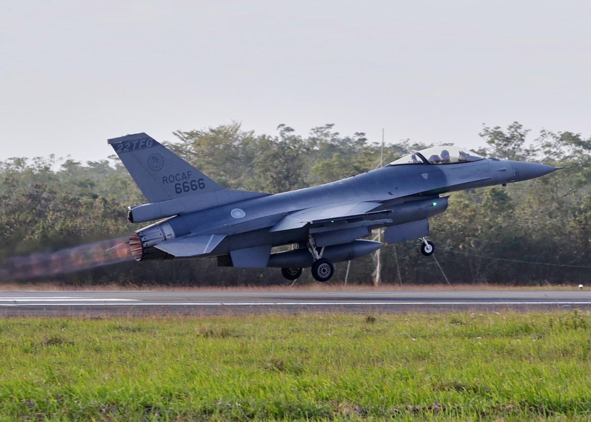 Presença militar de Taiwan em meio à ameaça da China