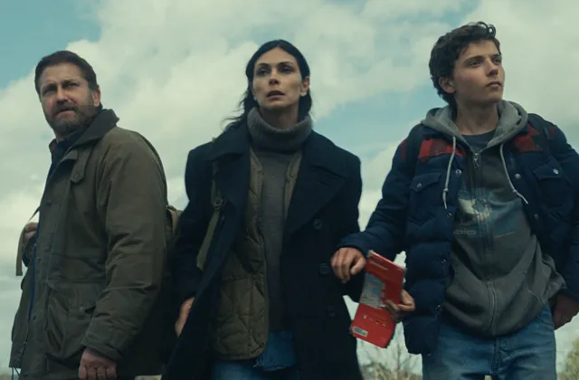 Gerard Butler, Morena Baccarin and Roman Griffin Davis.