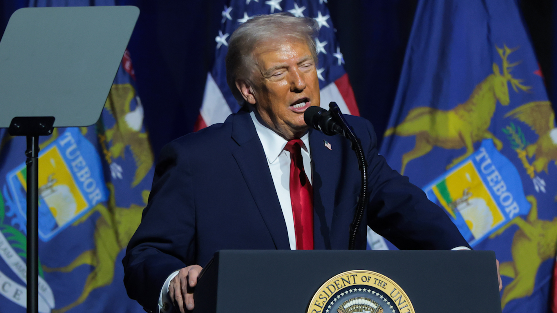 Trump Criticizes GOP Senators For War Powers Vote - Newsweek
