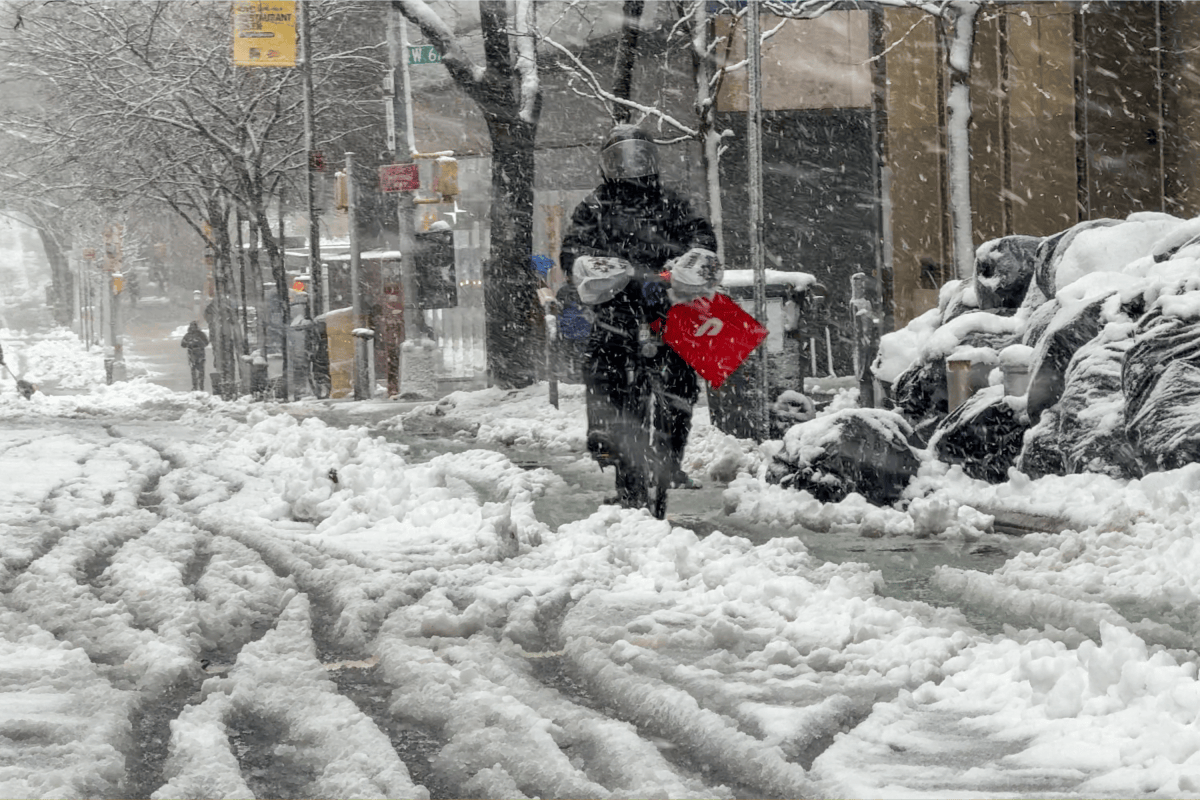 Winter Storm Warning Issued As 20 Inches of Snow Set To Fall - Newsweek
