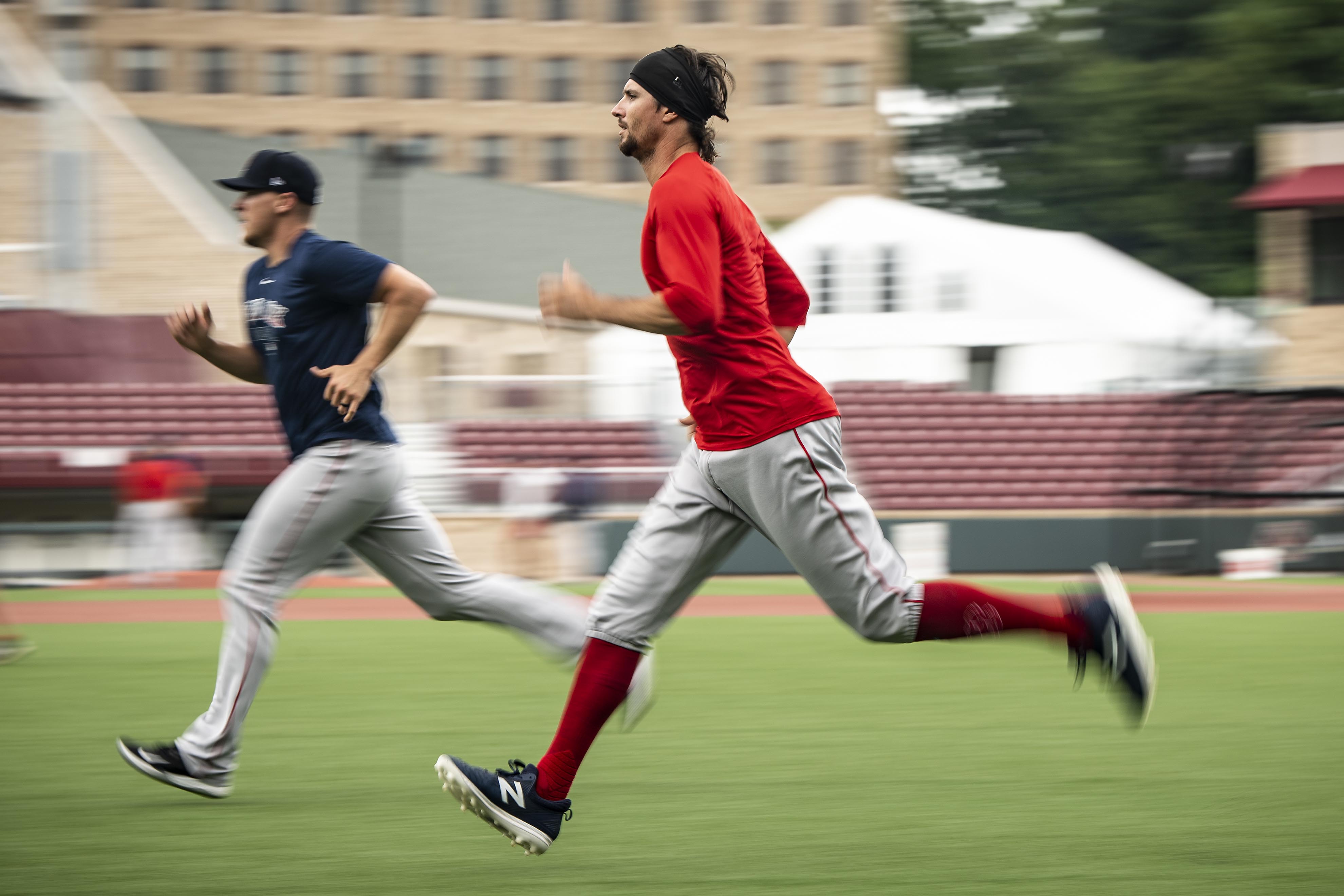 Former Mets, Red Sox Pitcher, 36, Announces Immediate Retirement