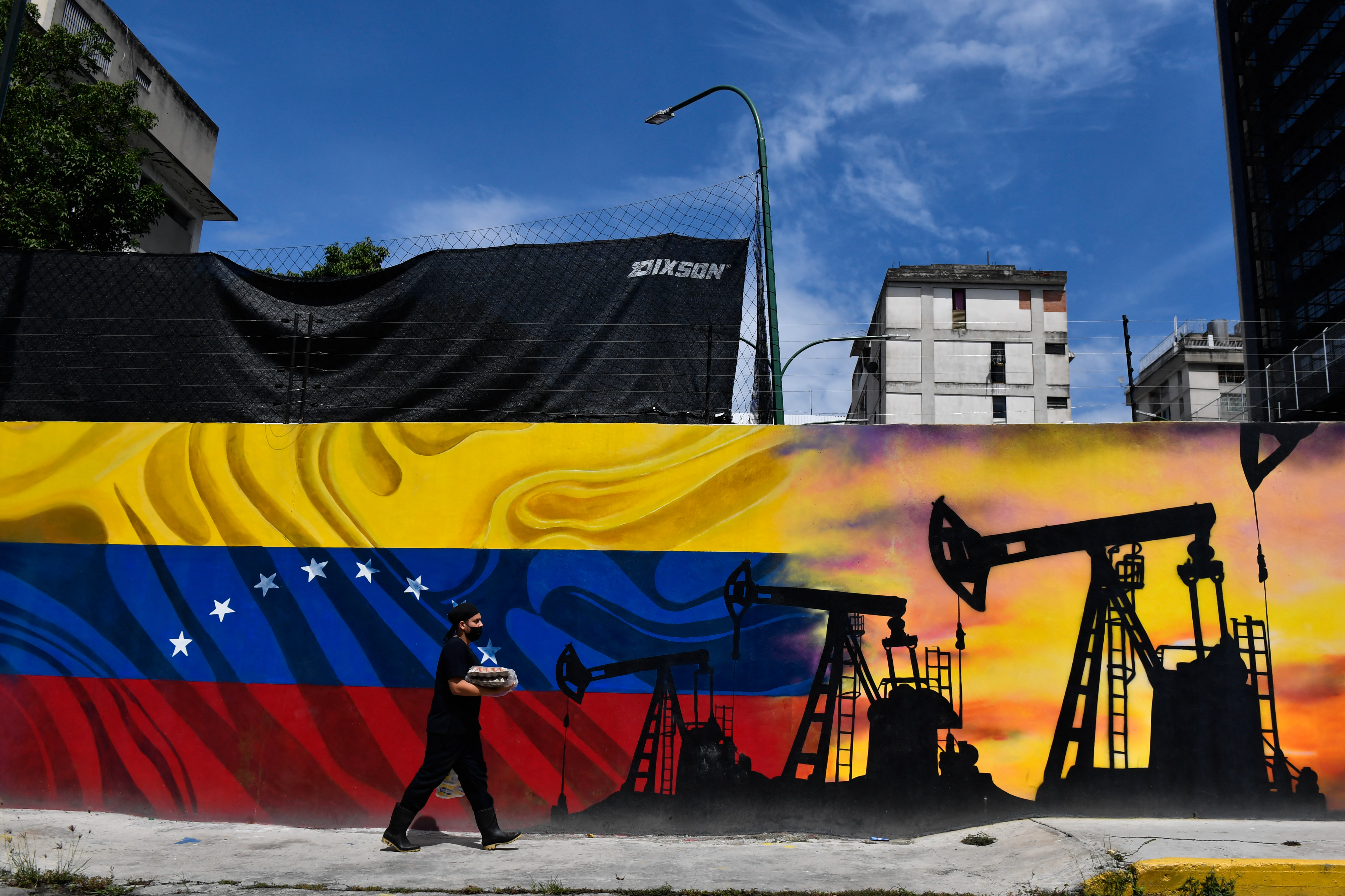 US Oil Companies Prepare For Venezuela Goldrush