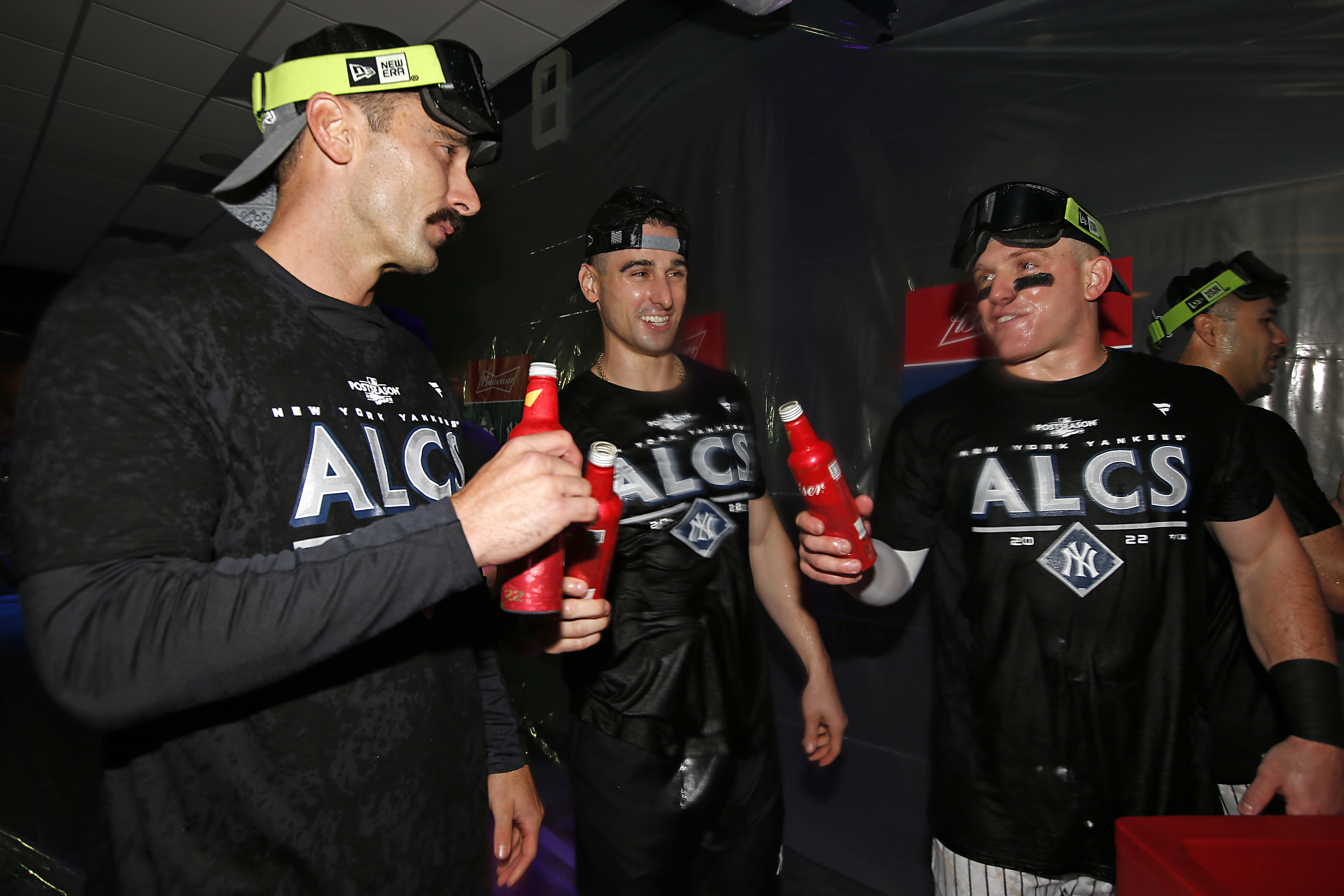 Former Yankees, Dodgers Outfielder Retires, Joins Padres Coaching Staff