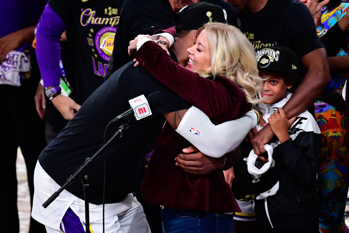 Jeanie Buss Sends Clear Message on LeBron James' Future With Lakers