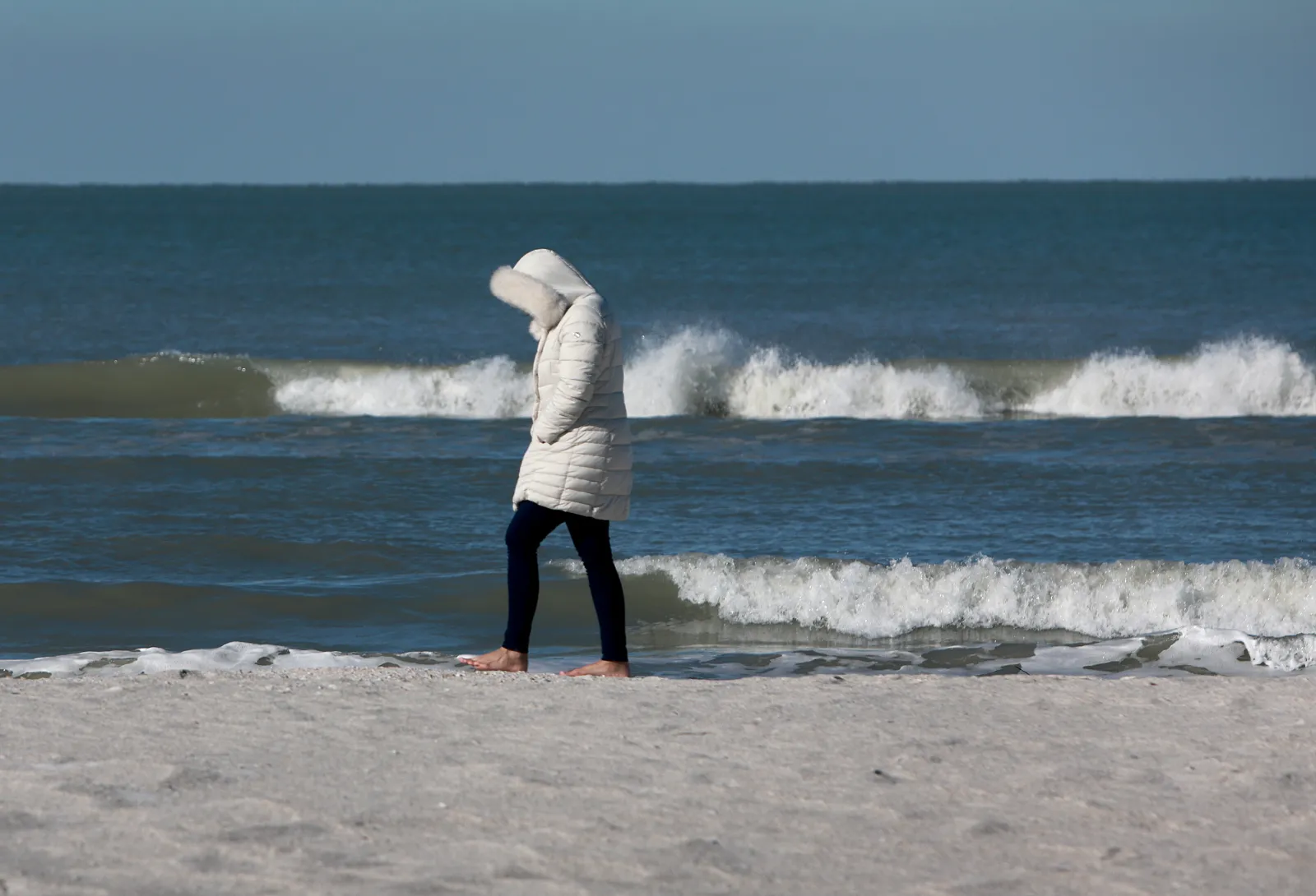 Florida Faces Unprecedented Cold Snap: Single-Digit Temperatures Loom