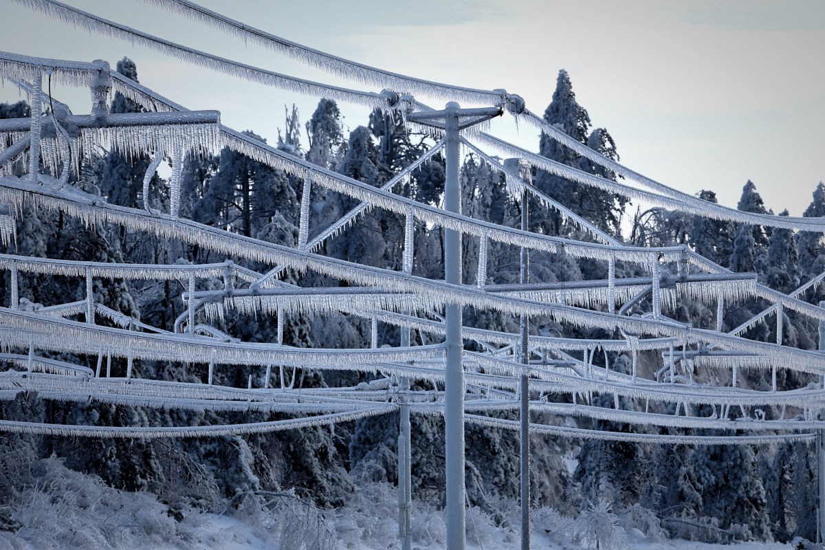 Preparing Texas: Winter Storm Warnings and Power Outage Risks