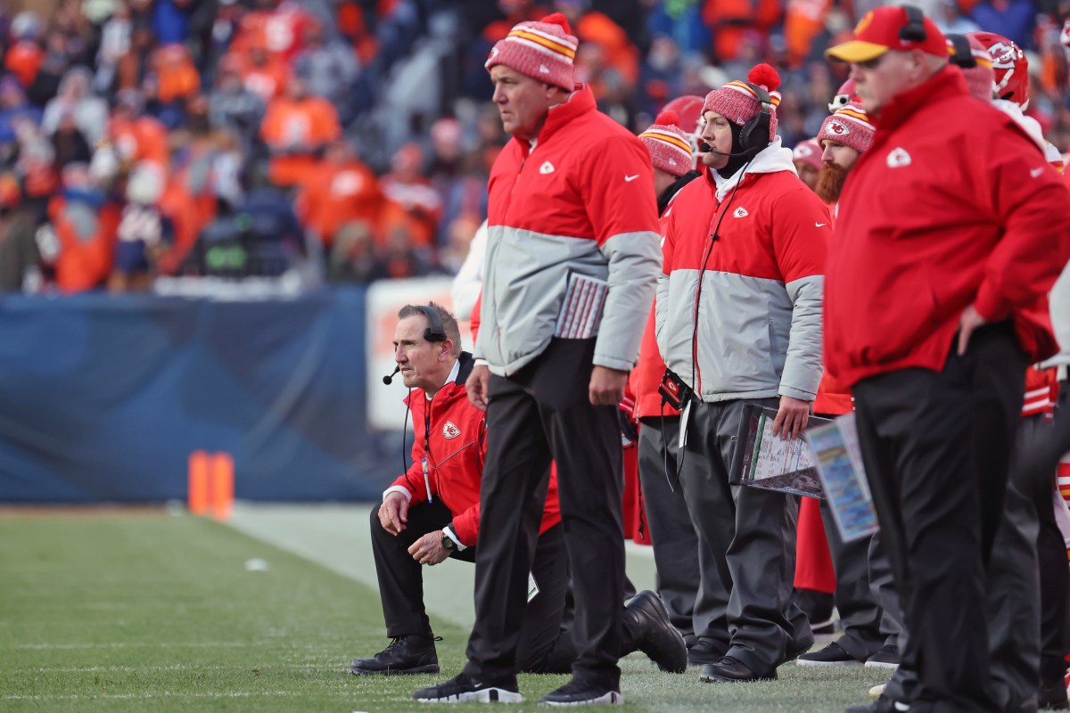 Kansas City Chiefs Lose Coach to Big Ten Program Before Season Finale