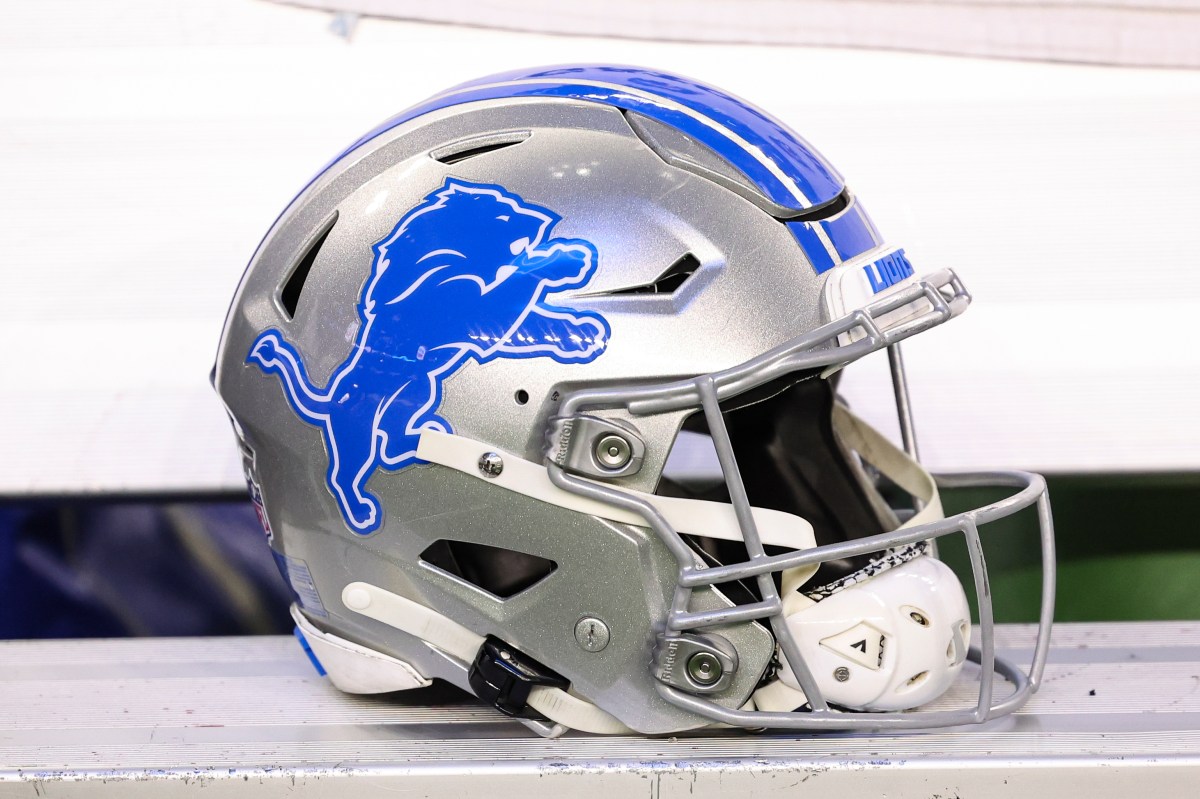 Detroit Lions Player Suddenly Retires After 9 Seasons Detroit Lions Player Suddenly Retires After 9 Seasons