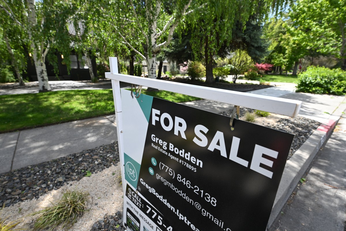 U.S. Housing Market Faces Unprecedented Seller-Buyer Gap