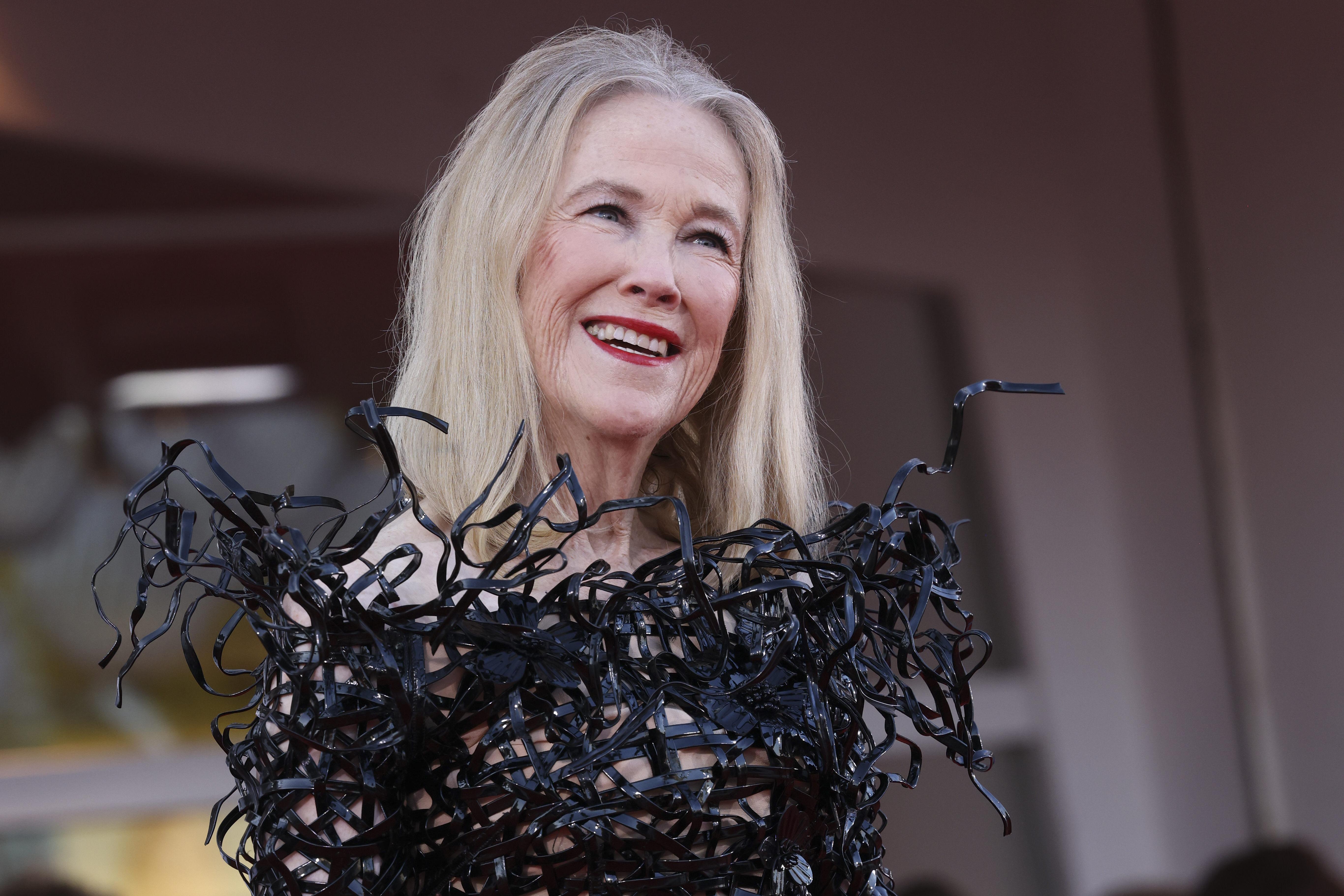 Catherine O'Hara, Known for 'Home Alone' and 'Schitt's Creek', Dead at 71