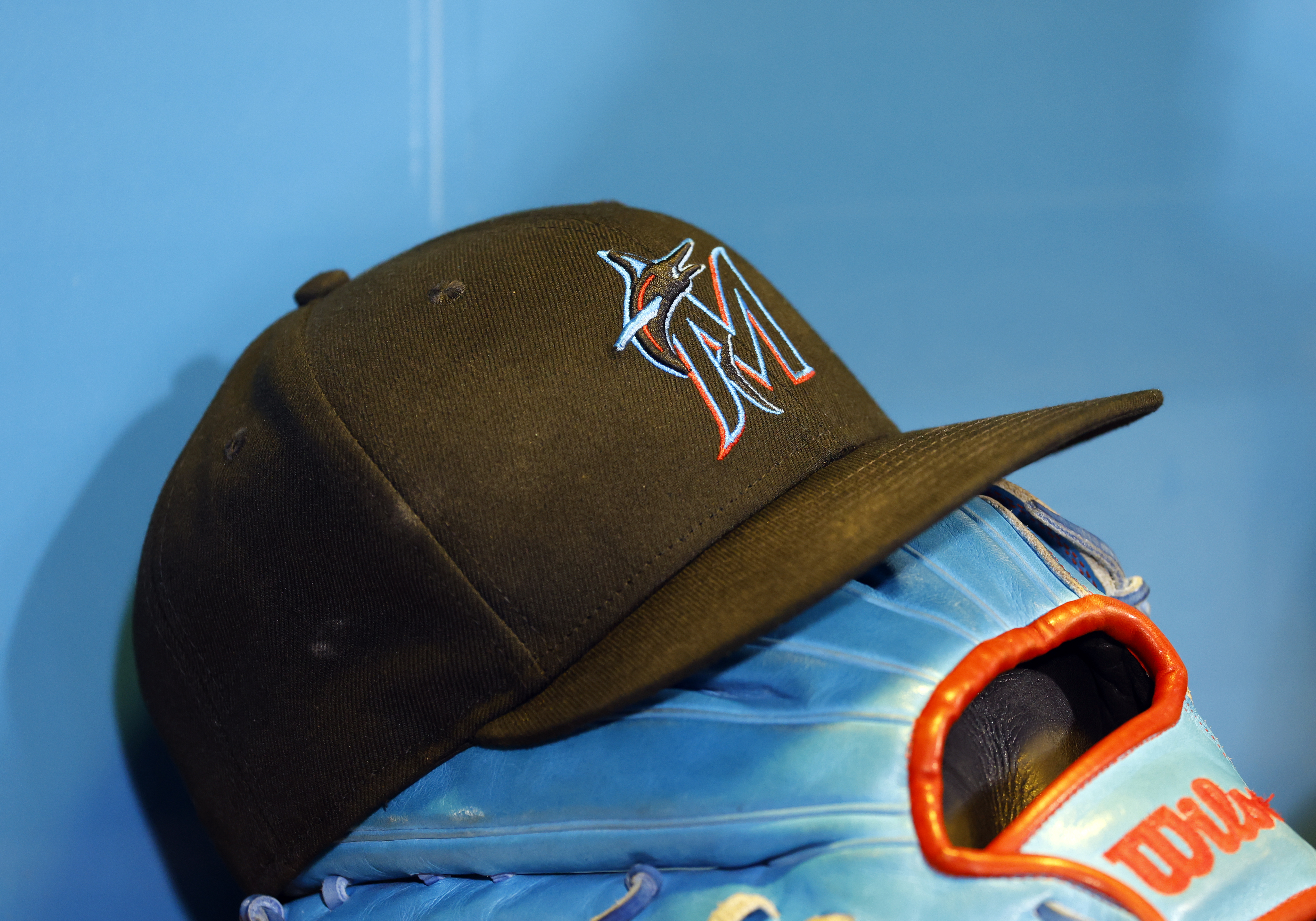 Padres Lose 28-Year-Old Free Agent to Marlins