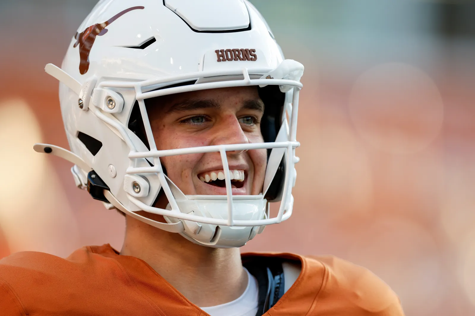 Arch Manning #16 of the Texas Longhorns