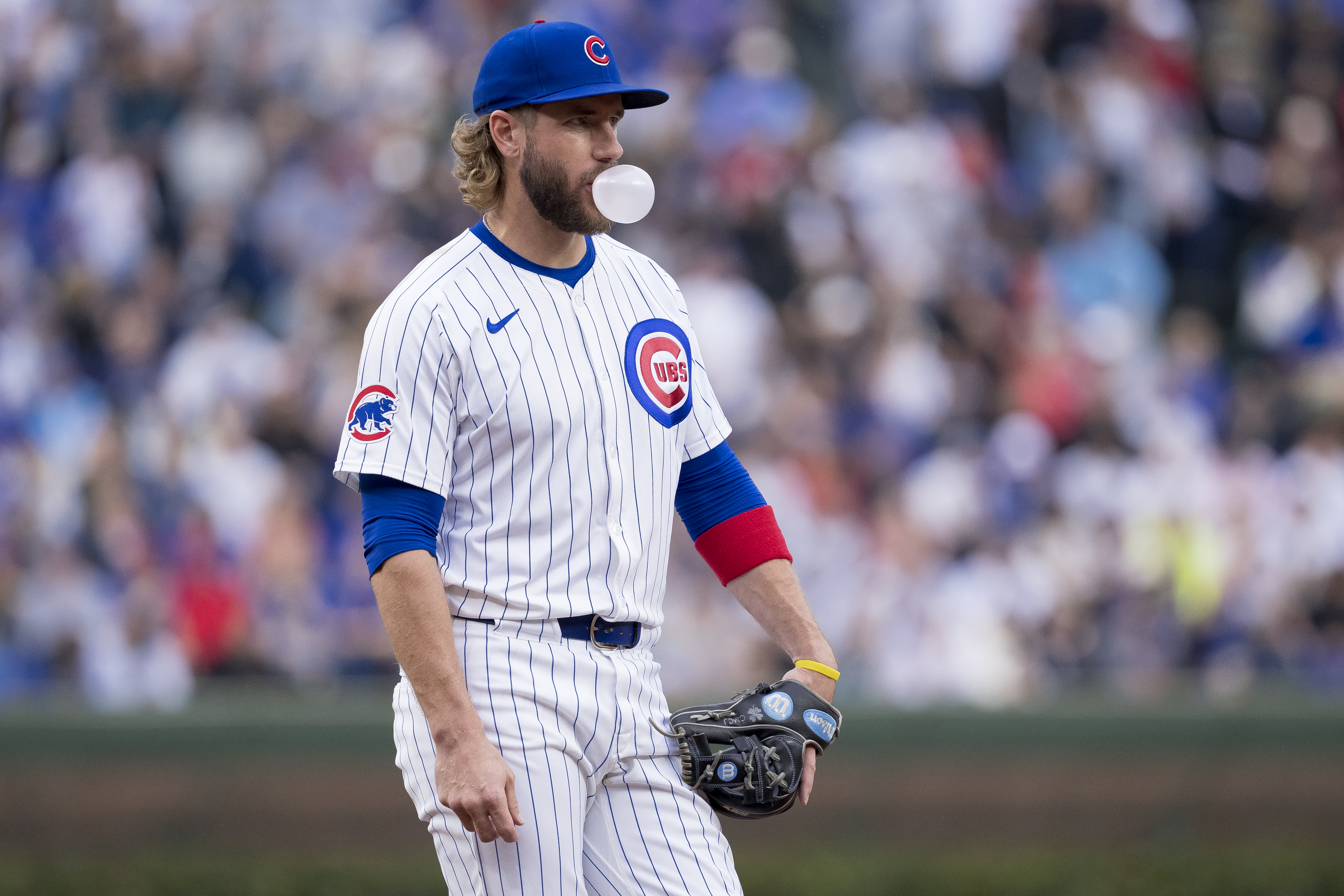 Ex-Cubs Slugger Signs With Mariners After 35-Homer Season