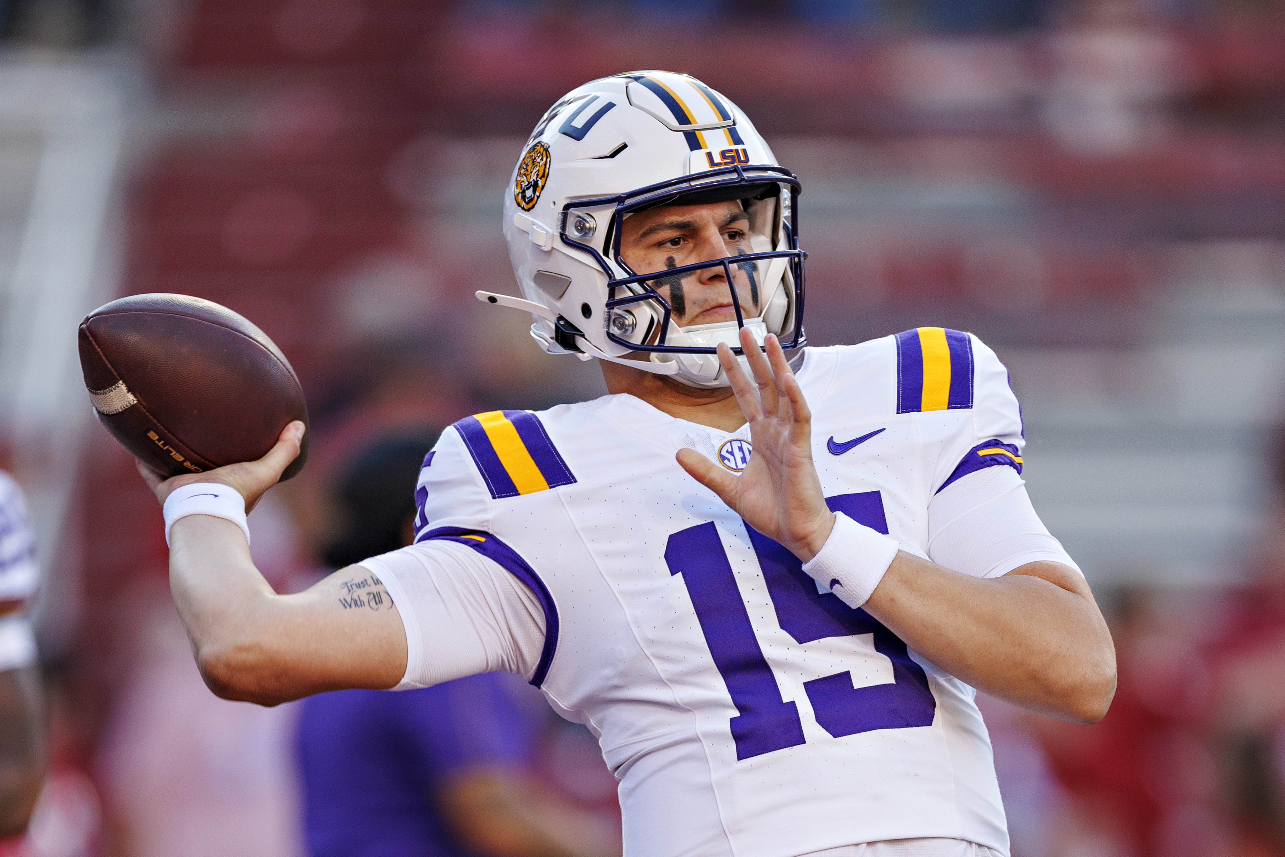 SEC Program Lands Former LSU Tiger QB AJ Swann in Transfer Portal