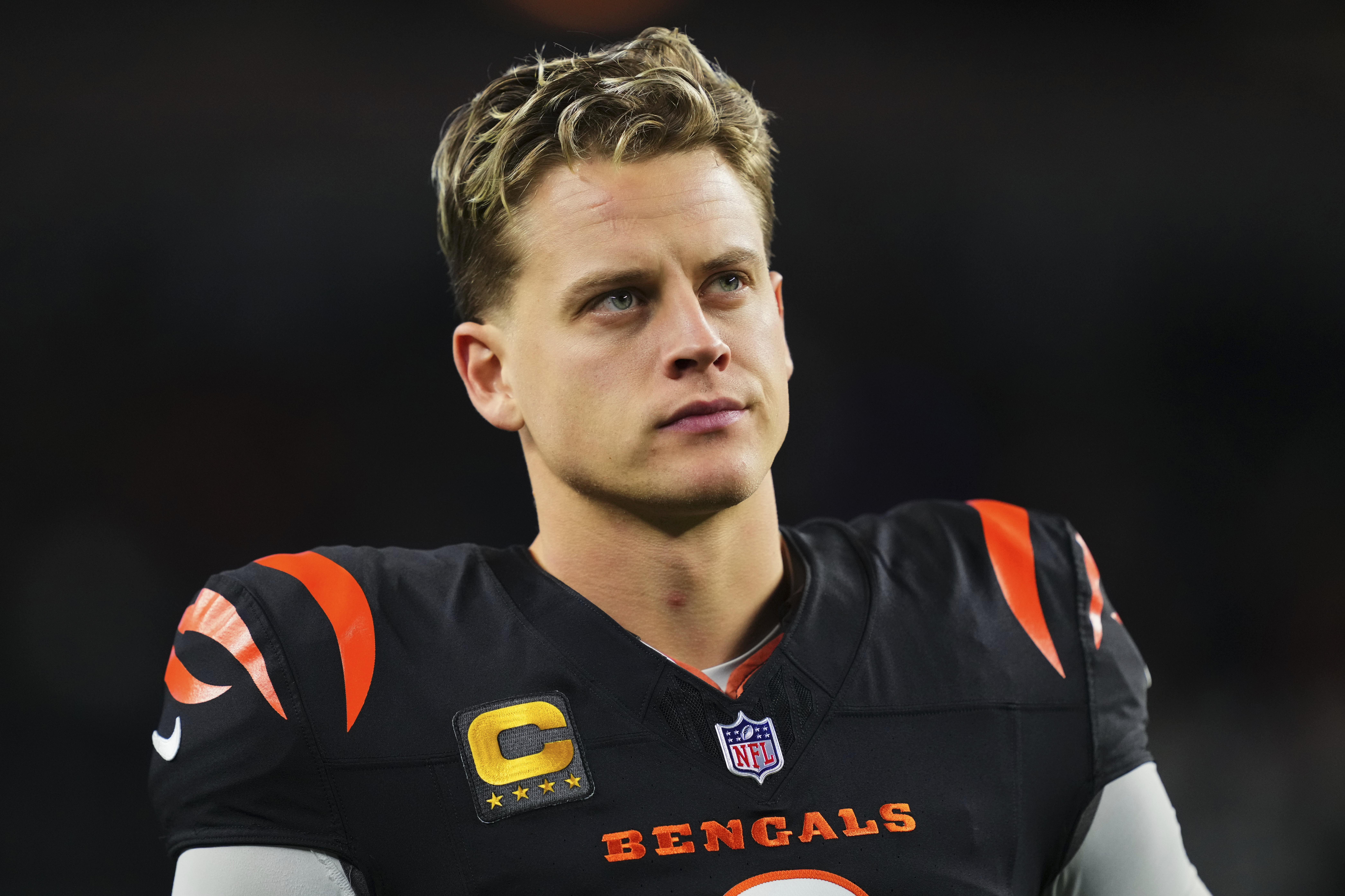 Bengals' Joe Burrow Defends NFL Refs, Fires Back at Fans on Social Media
