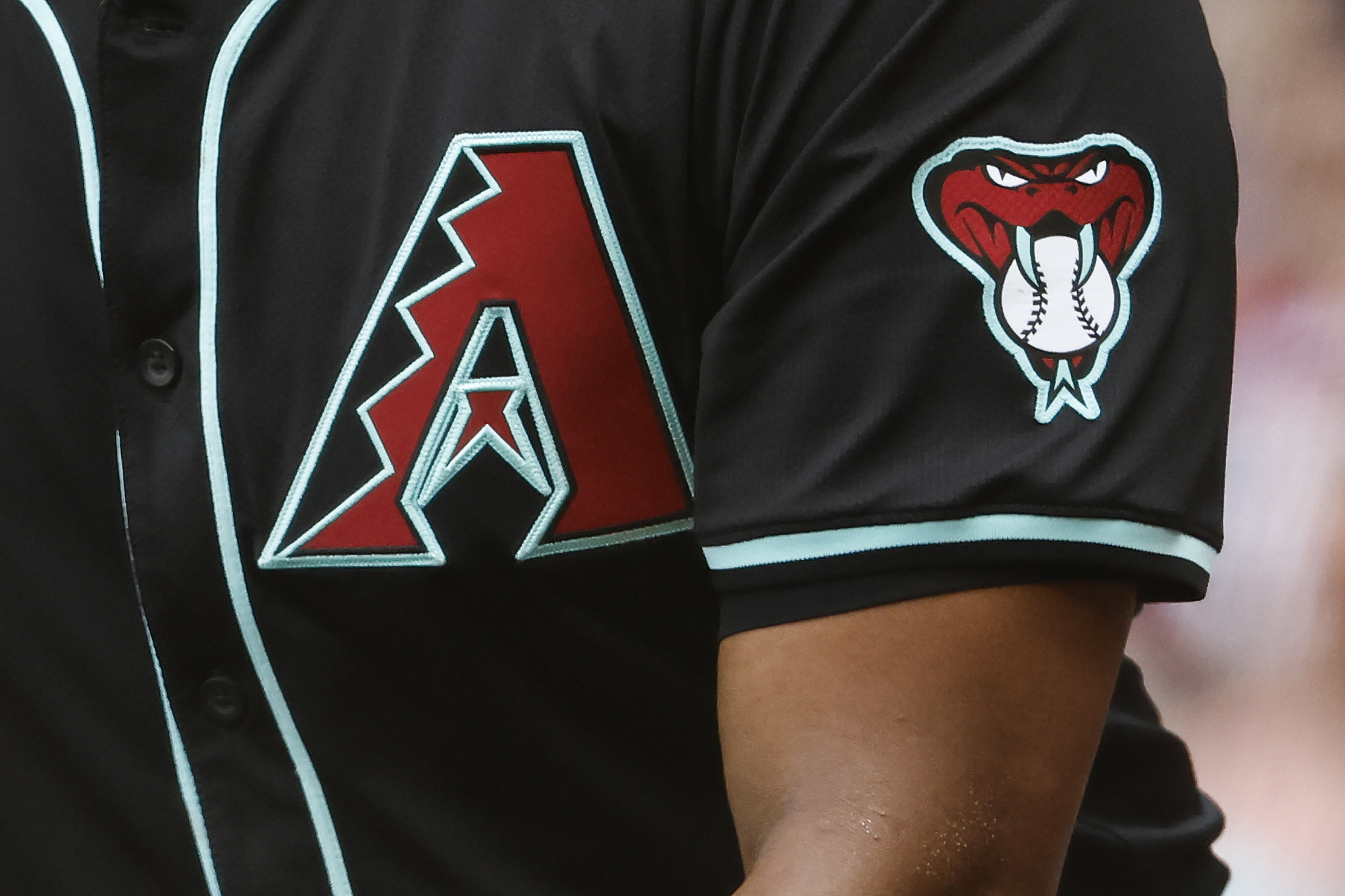 Diamondbacks Sign 8-Year MLB Veteran Hurler: Report