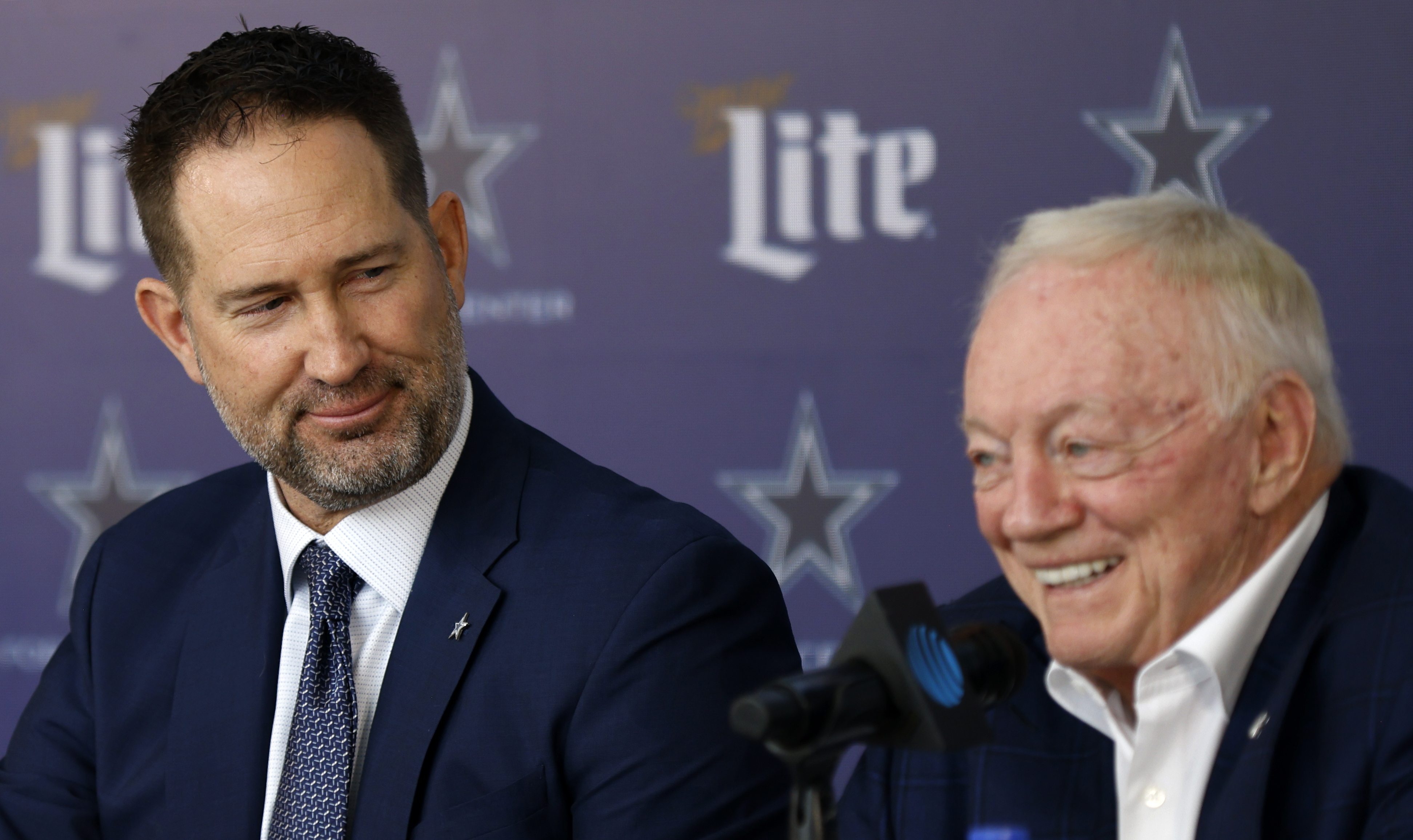 Jerry Jones, Cowboys Poach Super Bowl- Winning Coach From Eagles: Report