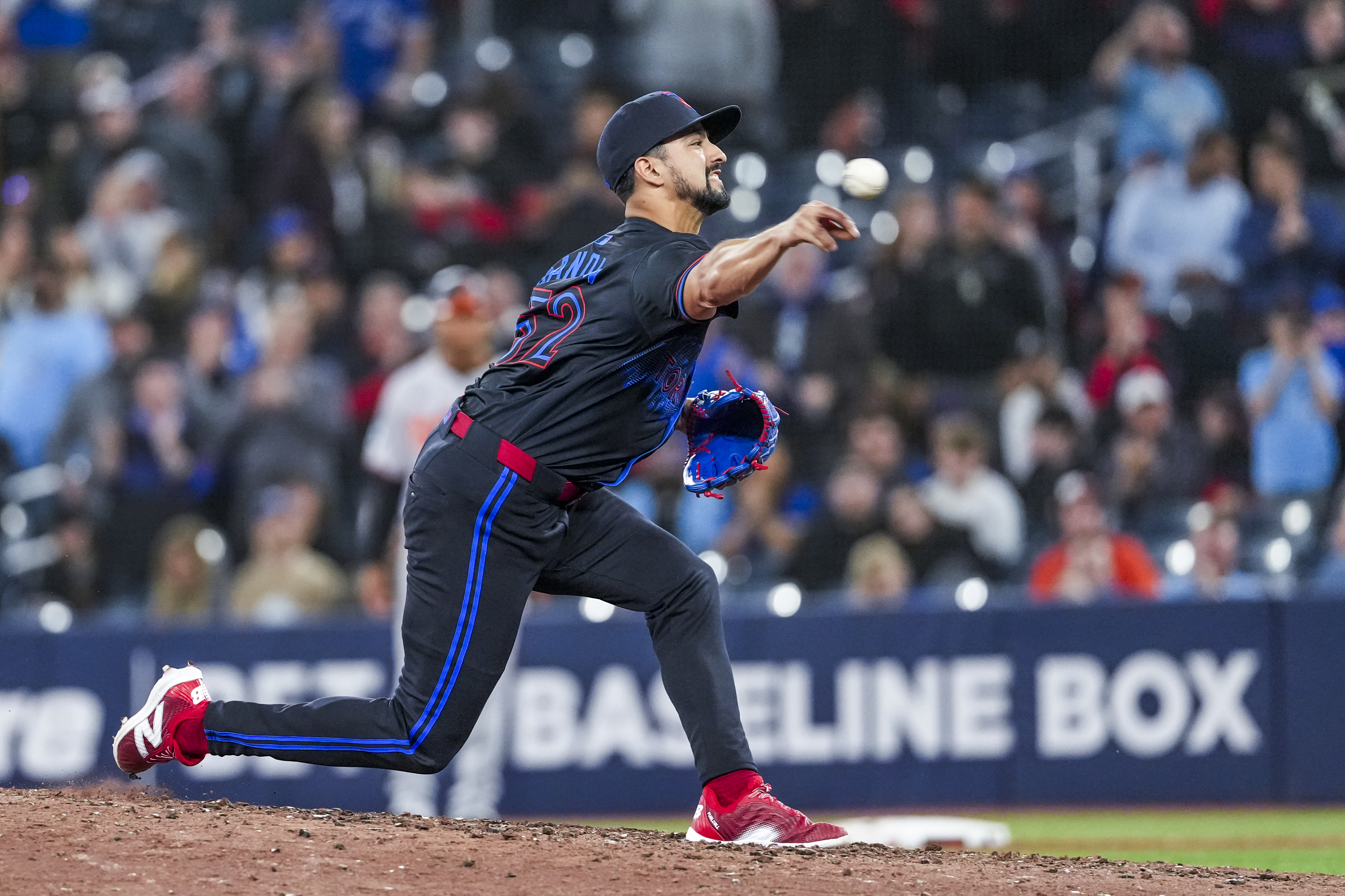 Blue Jays Lose Pitcher With 2.20 ERA to Angels in Free Agency