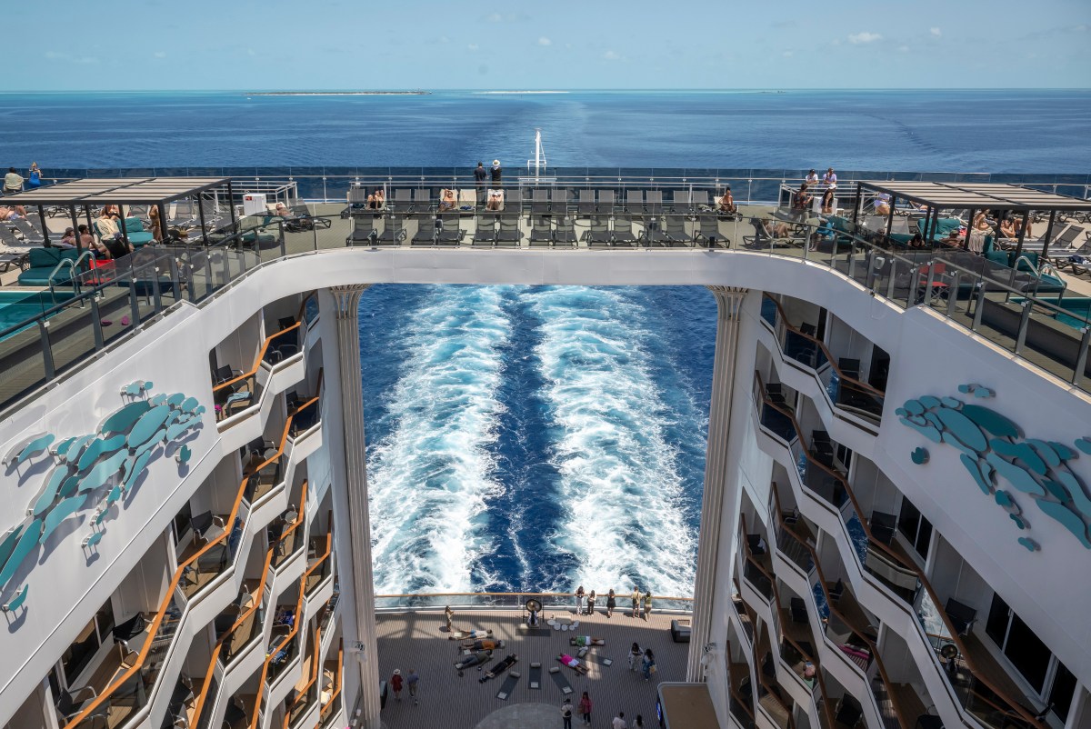 An Unlikely Winter: Snowfall Awaits Florida Cruise Passengers