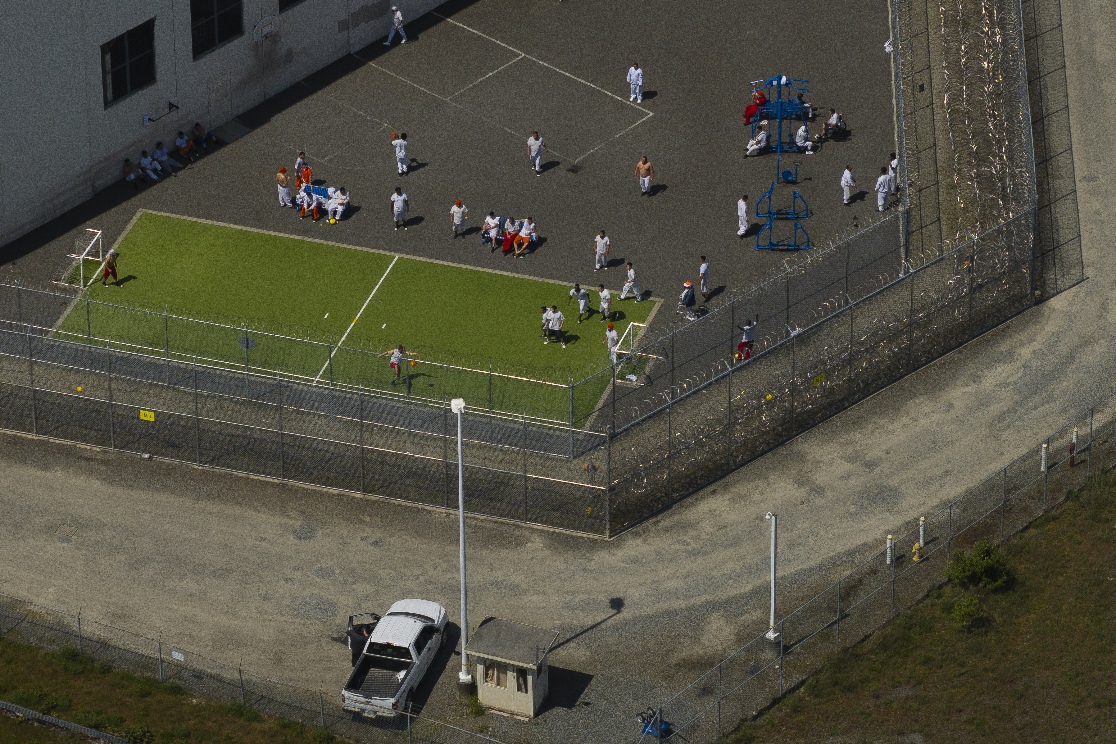 New Multimillion ICE Detention Network Sparks Local Backlash