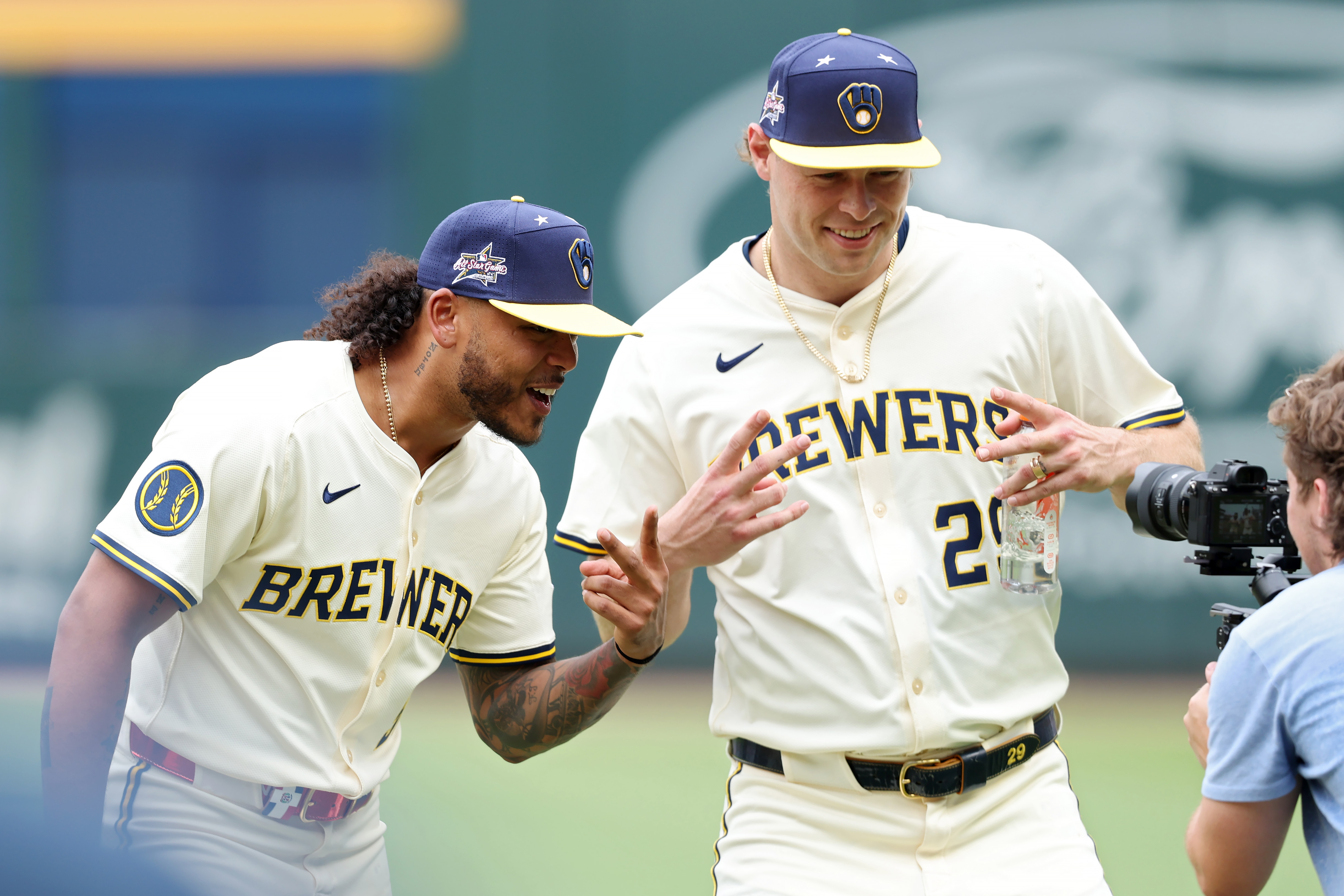 Mets-Brewers Trade Idea Brings 2 All-Stars to Queens in 5-Player Deal