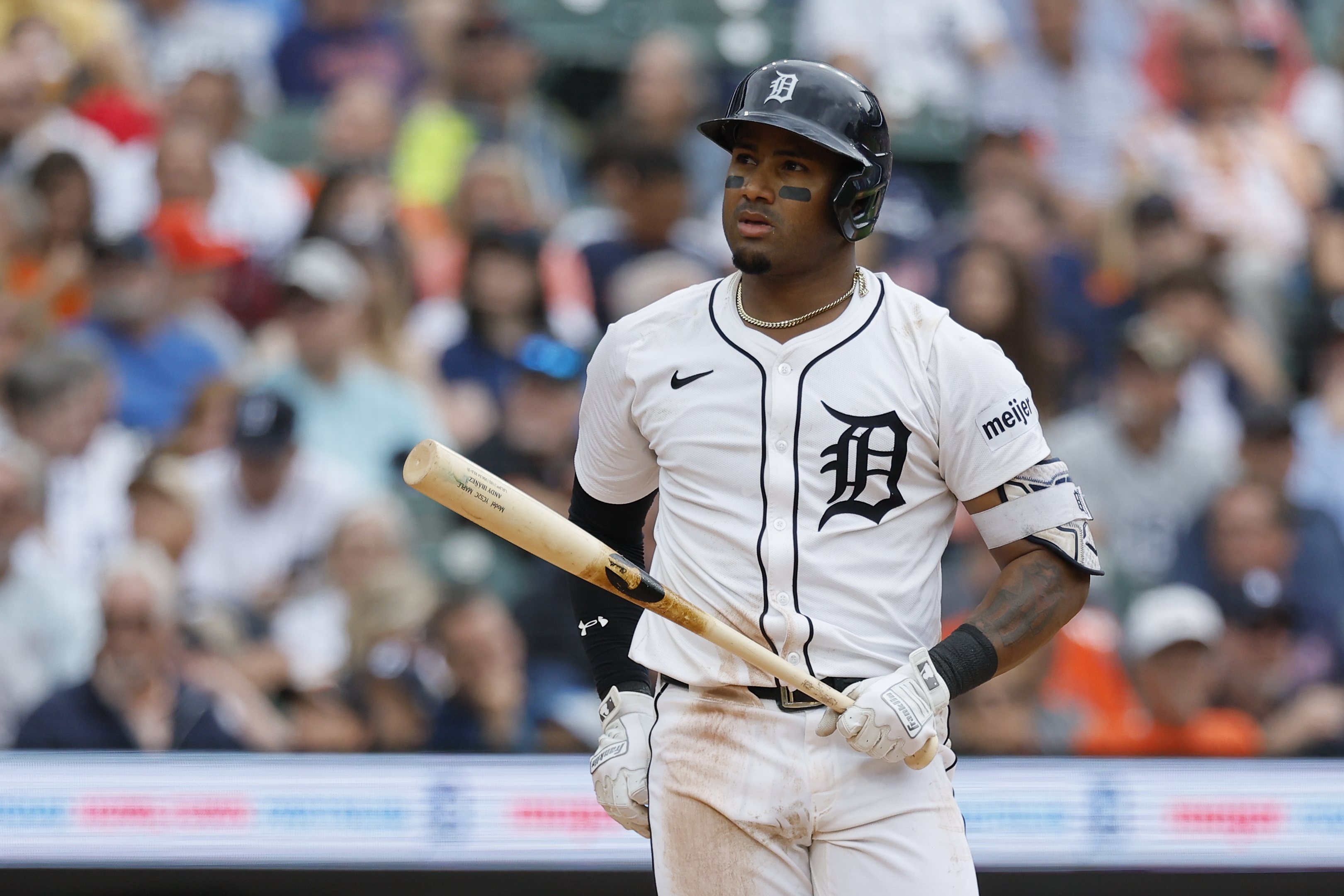 Dodgers Officially Sign Veteran Infielder, DFA Recent Acquisition