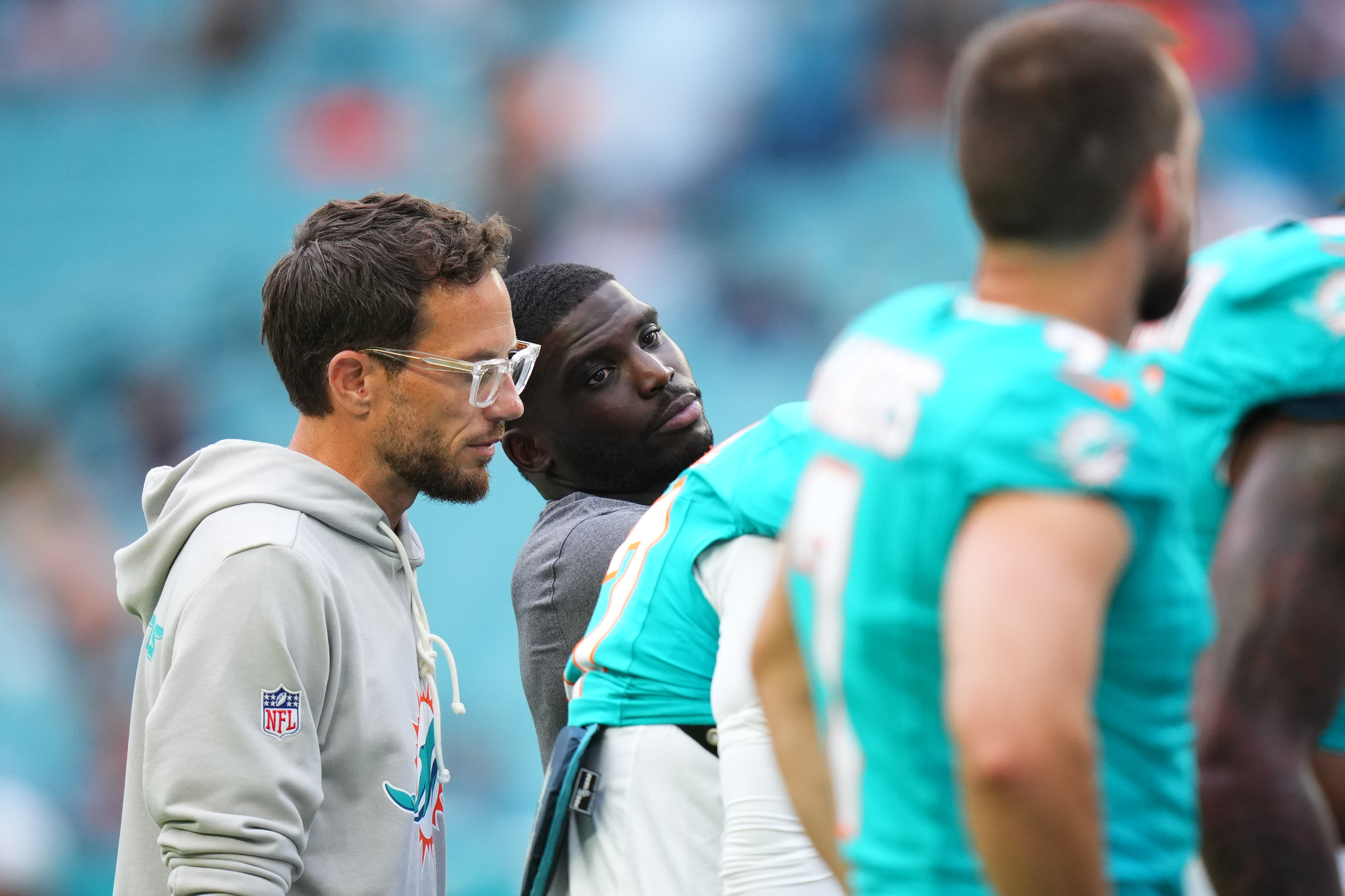 Tyreek Hill Reacts to Former Dolphins Coach Mike McDaniel Joining Chargers