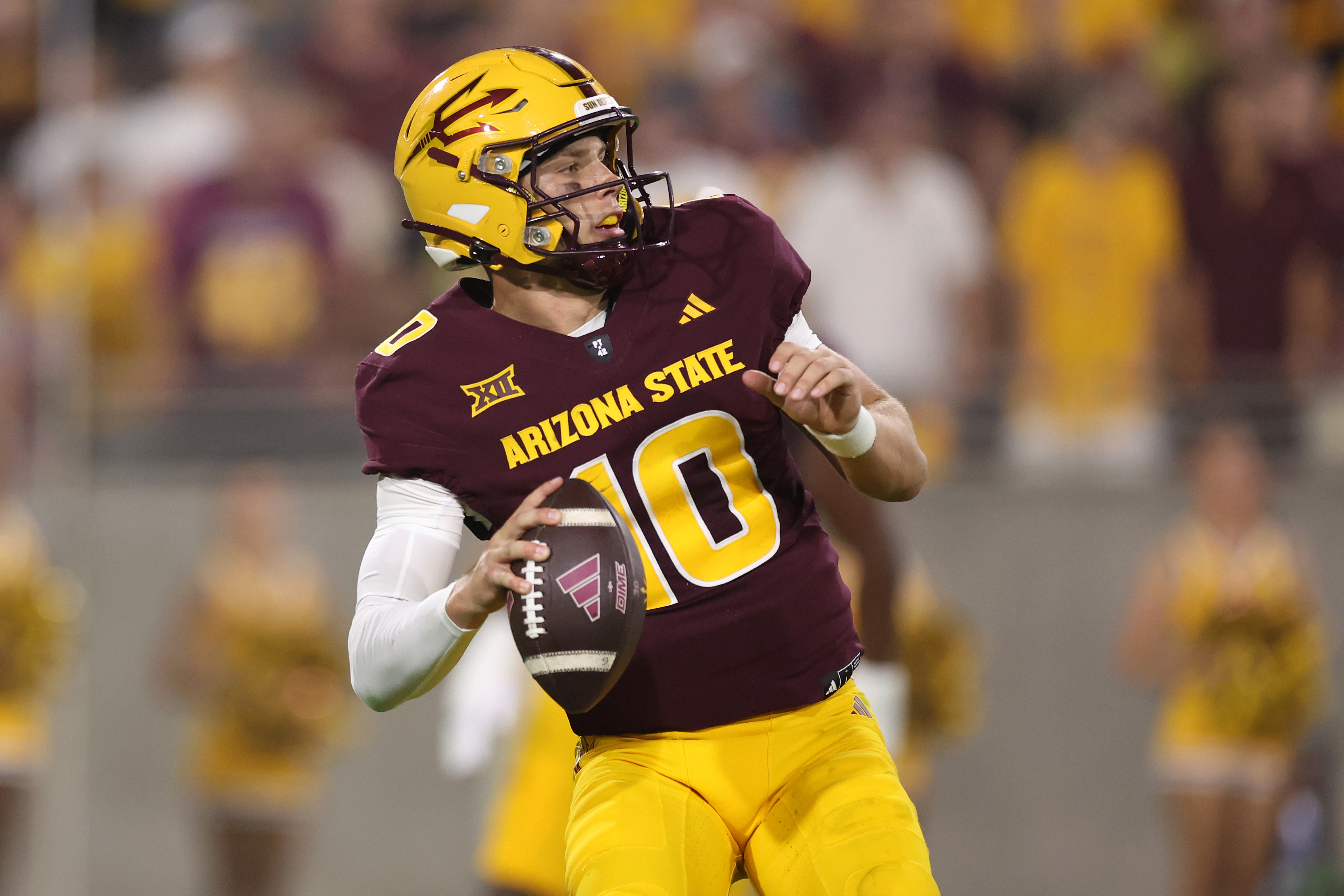 LSU Chases Sam Leavitt in Transfer Portal as QB Preps Shock SEC Rival Visit