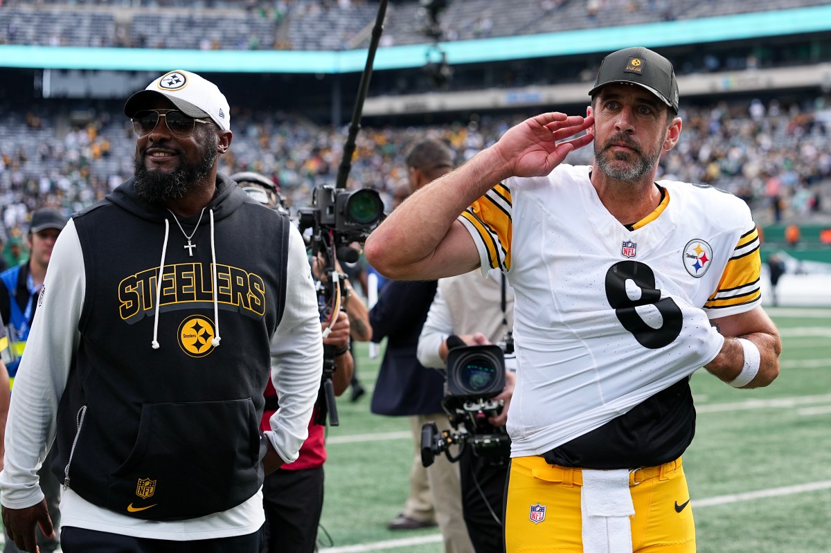 Upset Aaron Rodgers Abruptly Exits Press Conference After Mike Tomlin Query