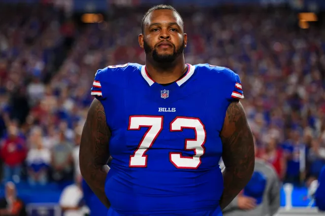 Buffalo Bills left tackle Dion Dawkins