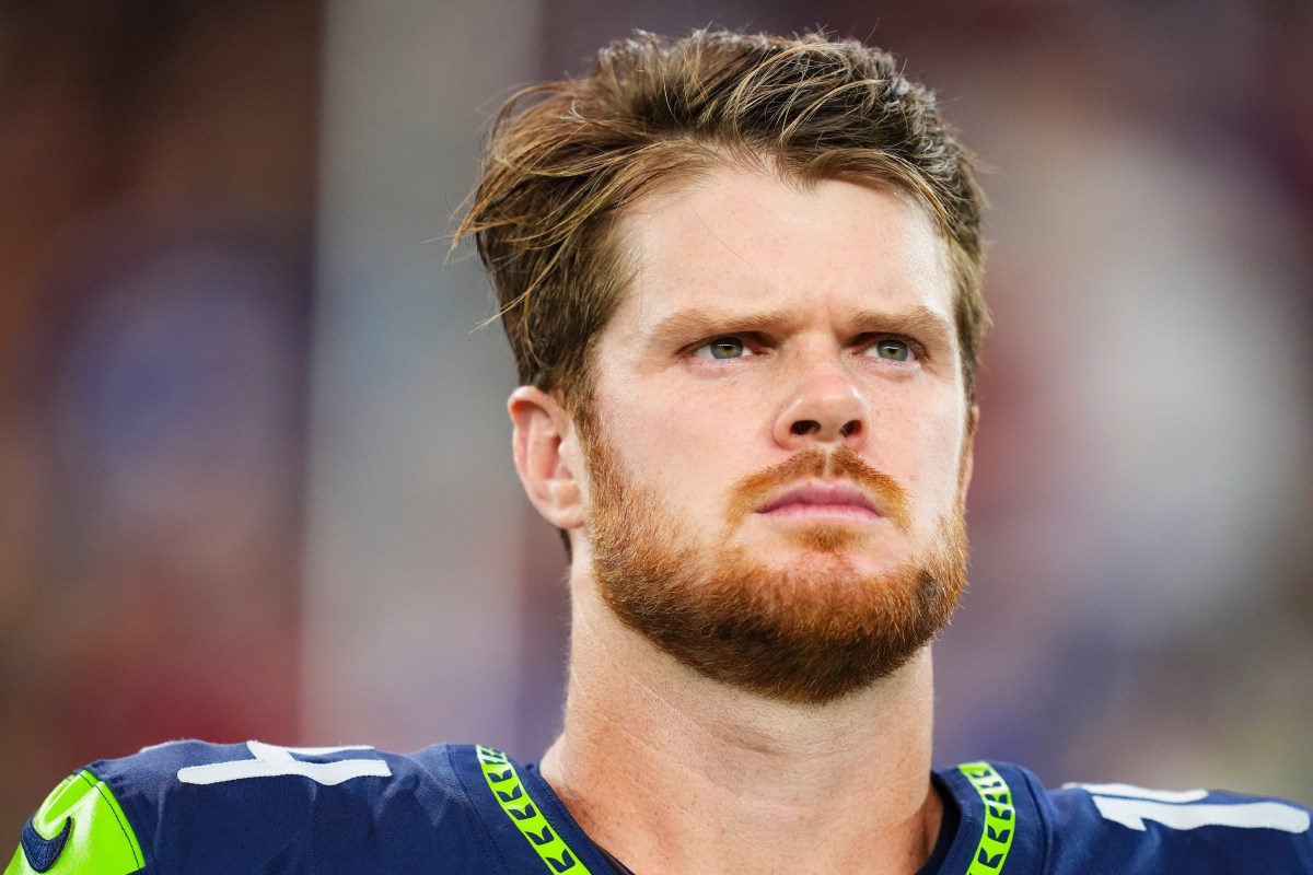 Game Day Drama: Seahawks' QB Sam Darnold Faces Injury Uncertainty Ahead of 49ers Clash
