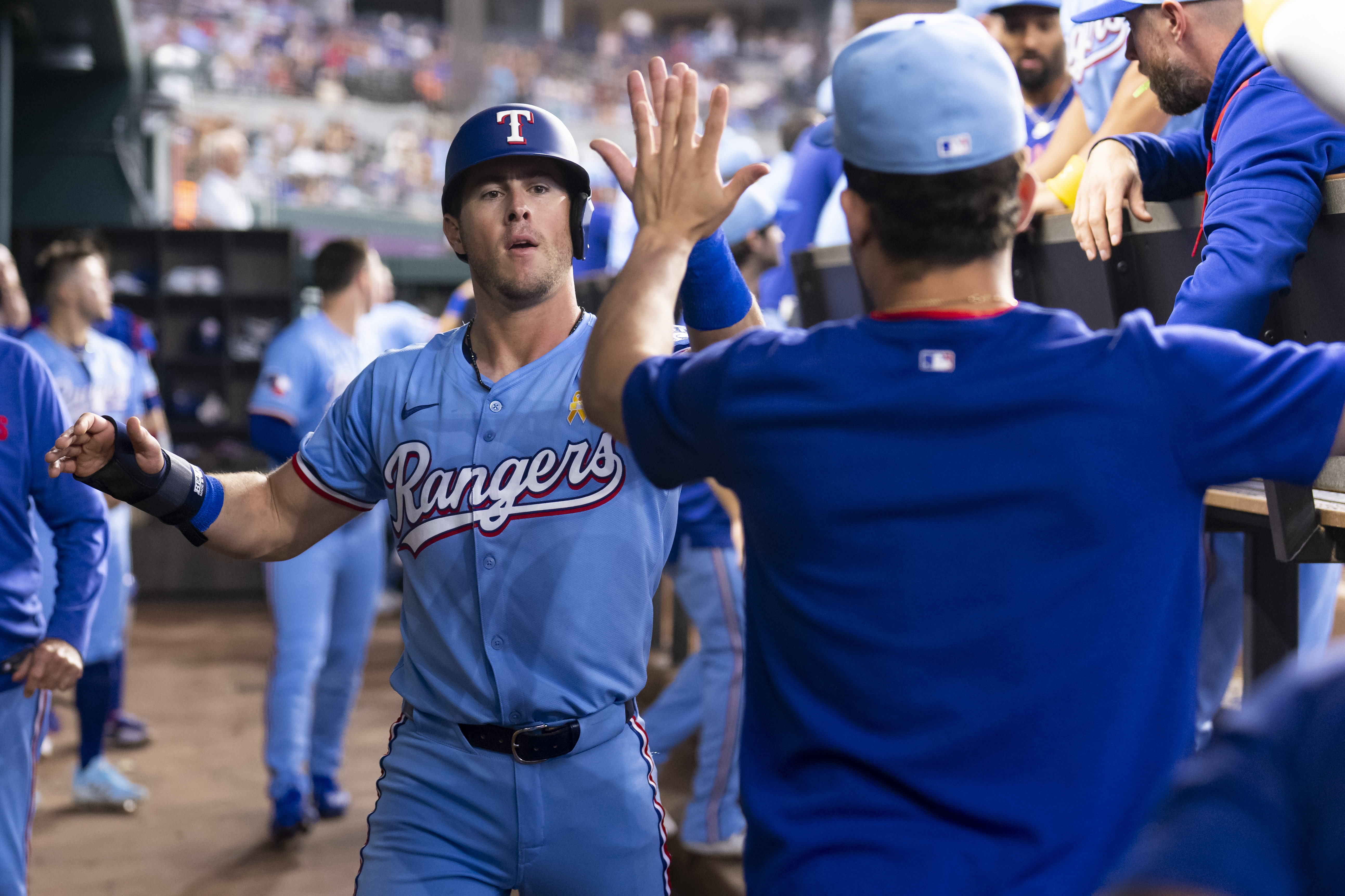 Phillies Acquire 7-Year Mariners, Rangers Veteran: Report