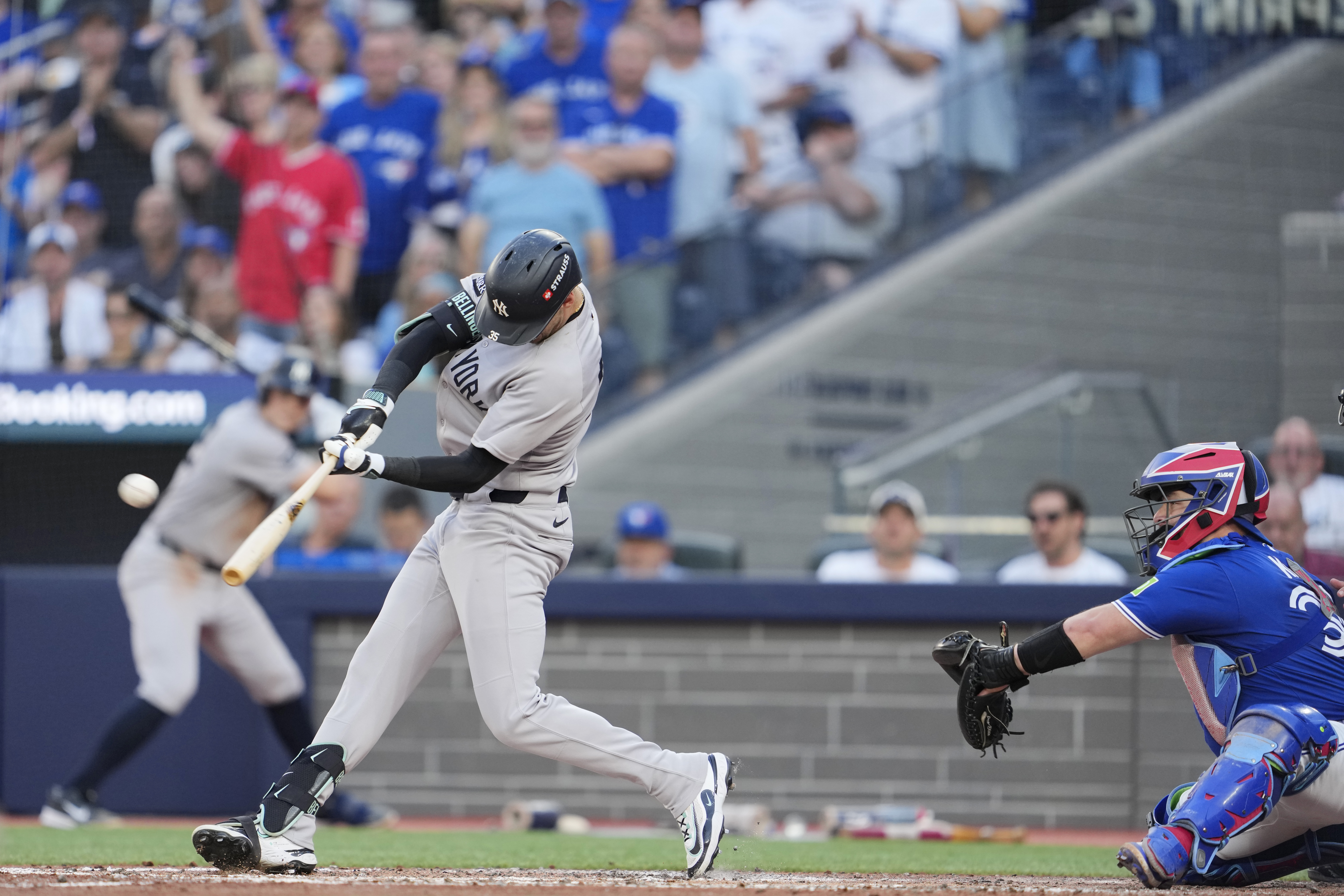 Yankees Reportedly Target Bo Bichette, Kyle Tucker After Cody Bellinger News