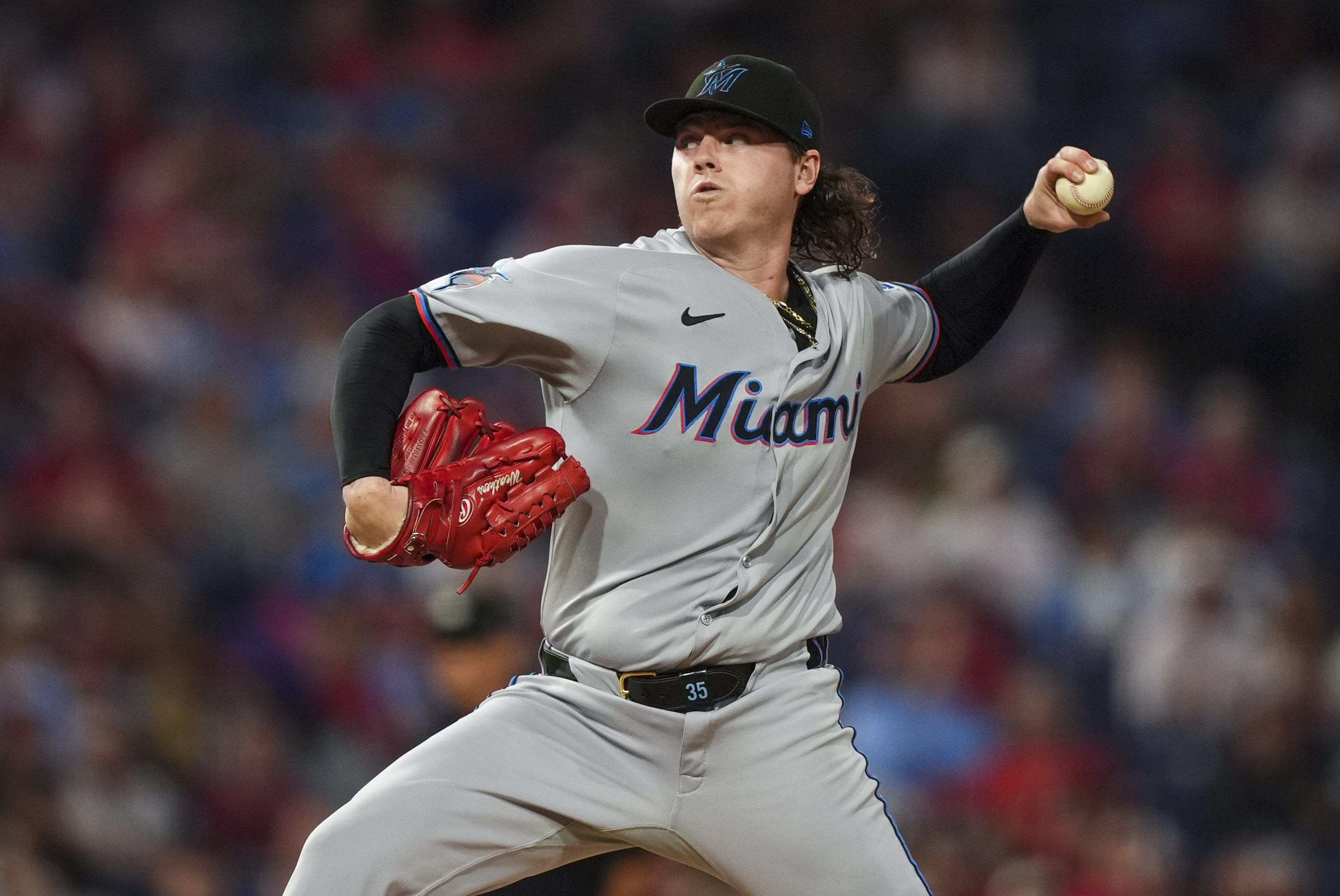 Yankees Swing Surprise 4-for-1 Trade for Marlins' Ryan Weathers: Report