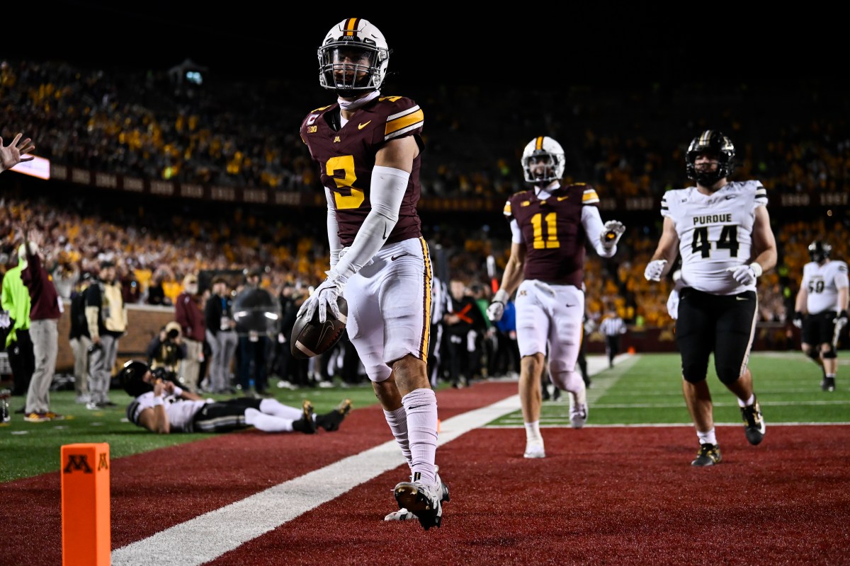 Oregon adquire segurança All-American no Transfer Portal