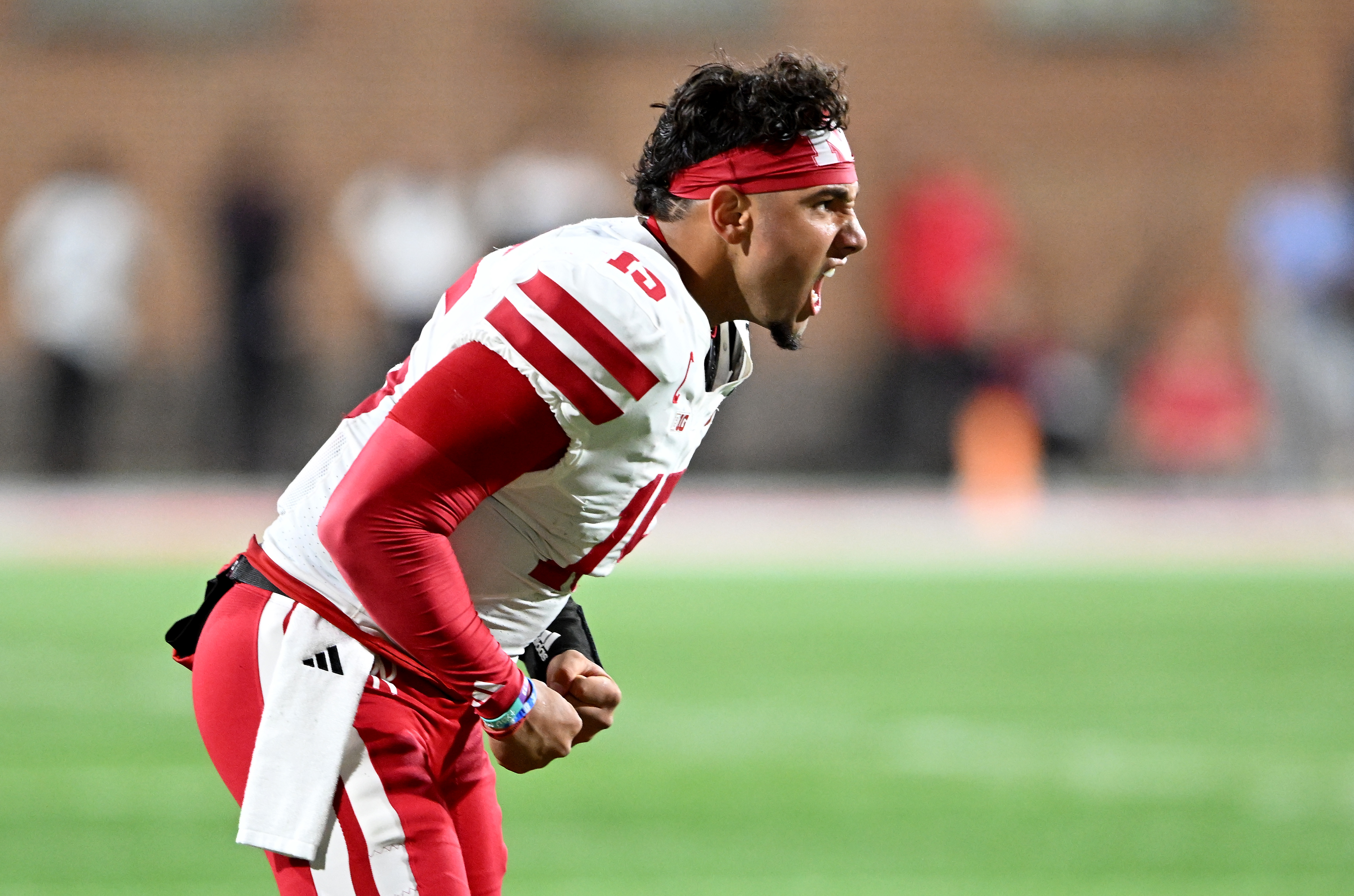 Dylan Raiola’s Oregon Future Decided After Dante Moore’s Choice to Return