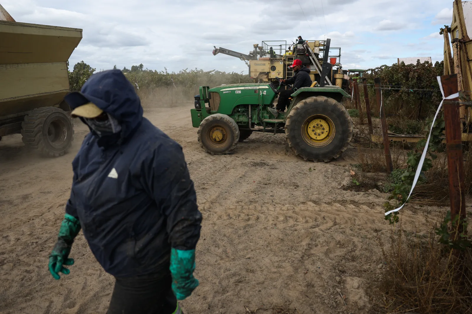 Trump's H-2B Visa Policy: A Double-Edged Sword for American Workers