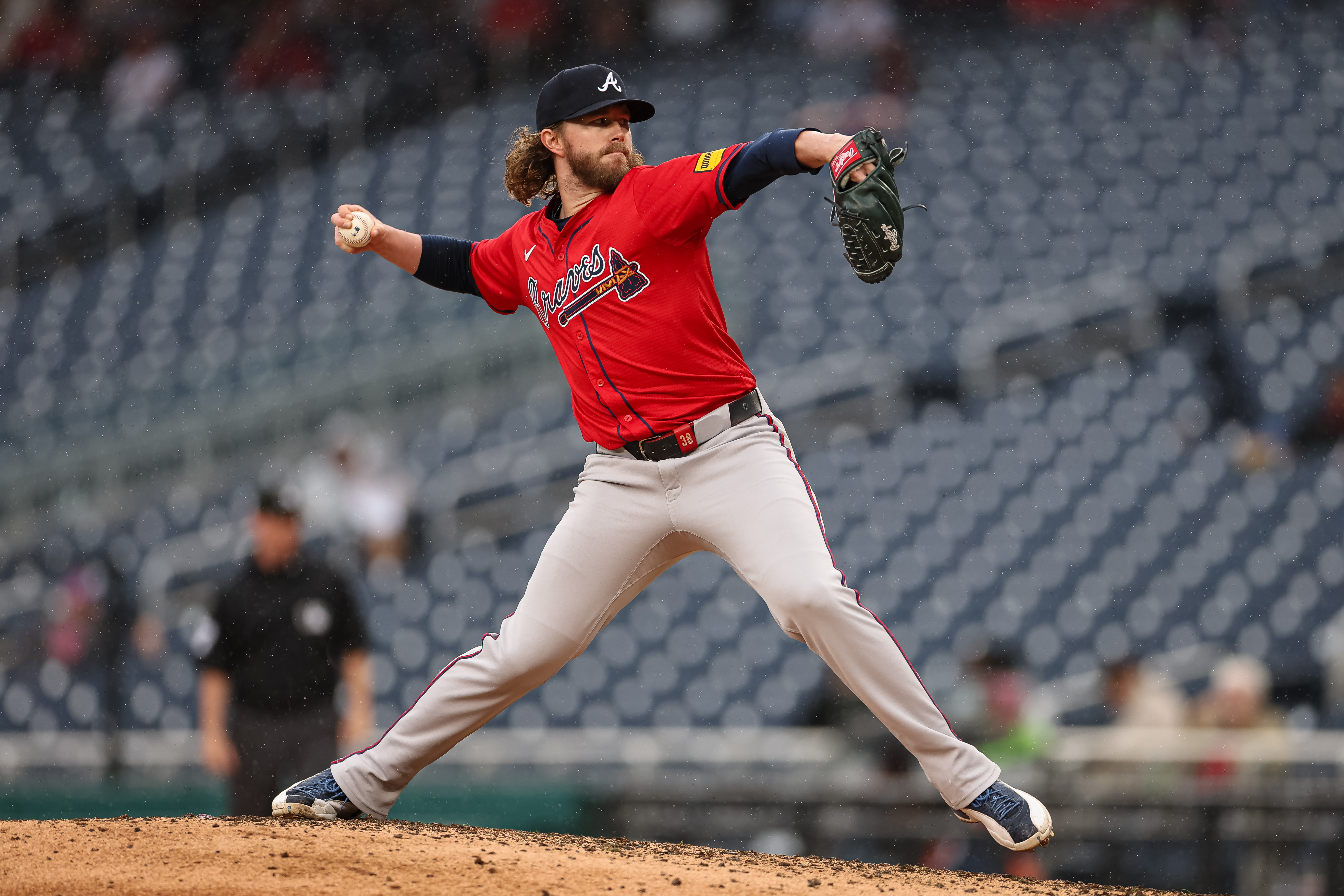 Braves Lose 8-Year Veteran Pitcher To Reds After Great Run in Atlanta: Report