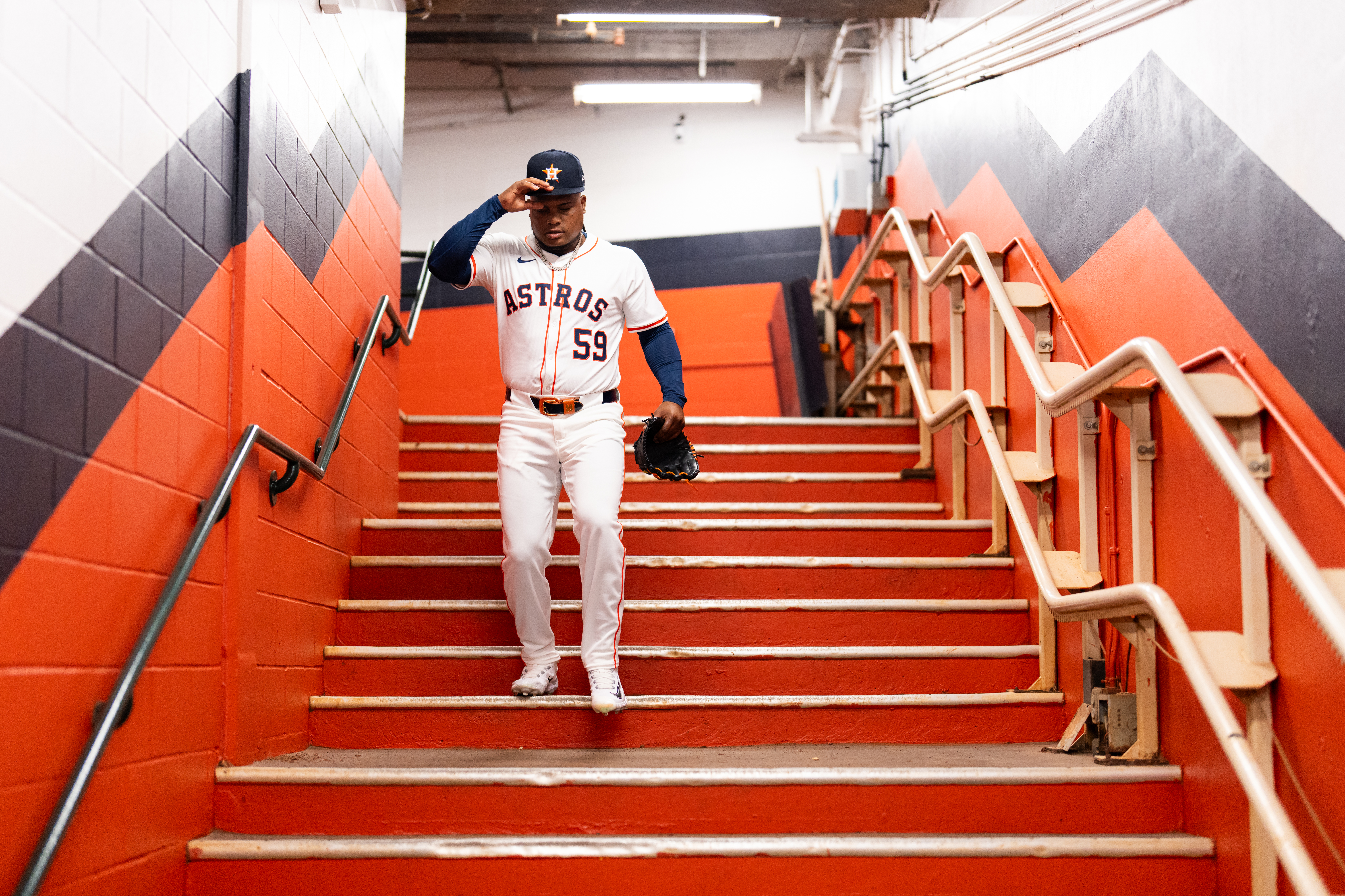 Framber Valdez Projected To Ditch Astros For 4-Year Deal With NL Contender