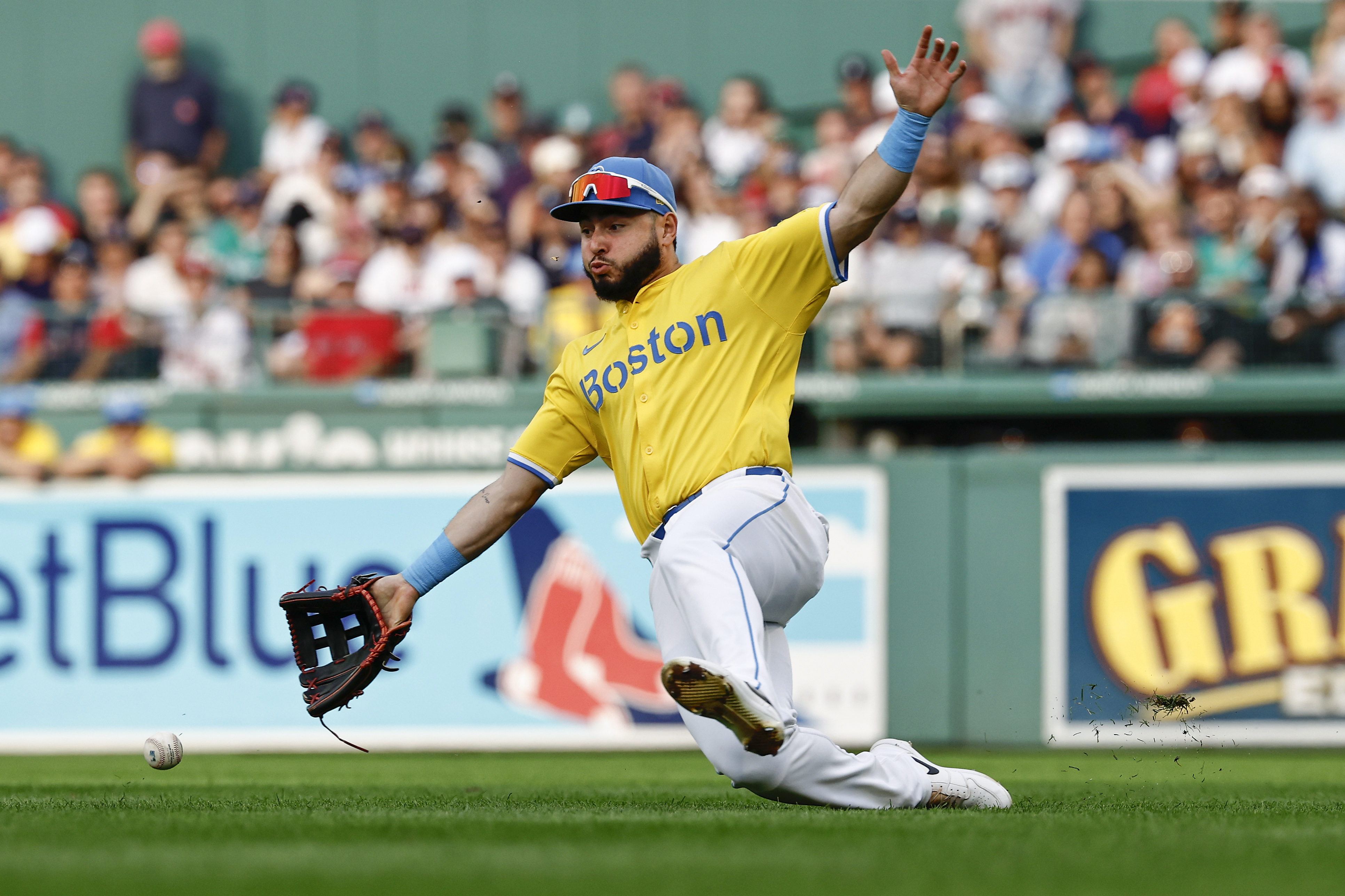 Red Sox Trade Idea Dumps Wilyer Abreu For Astros All-Star, 2 Others