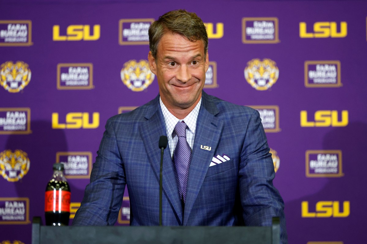 LSU, Lane Kiffin Predicted to Land Top Transfer Portal QB After Visit