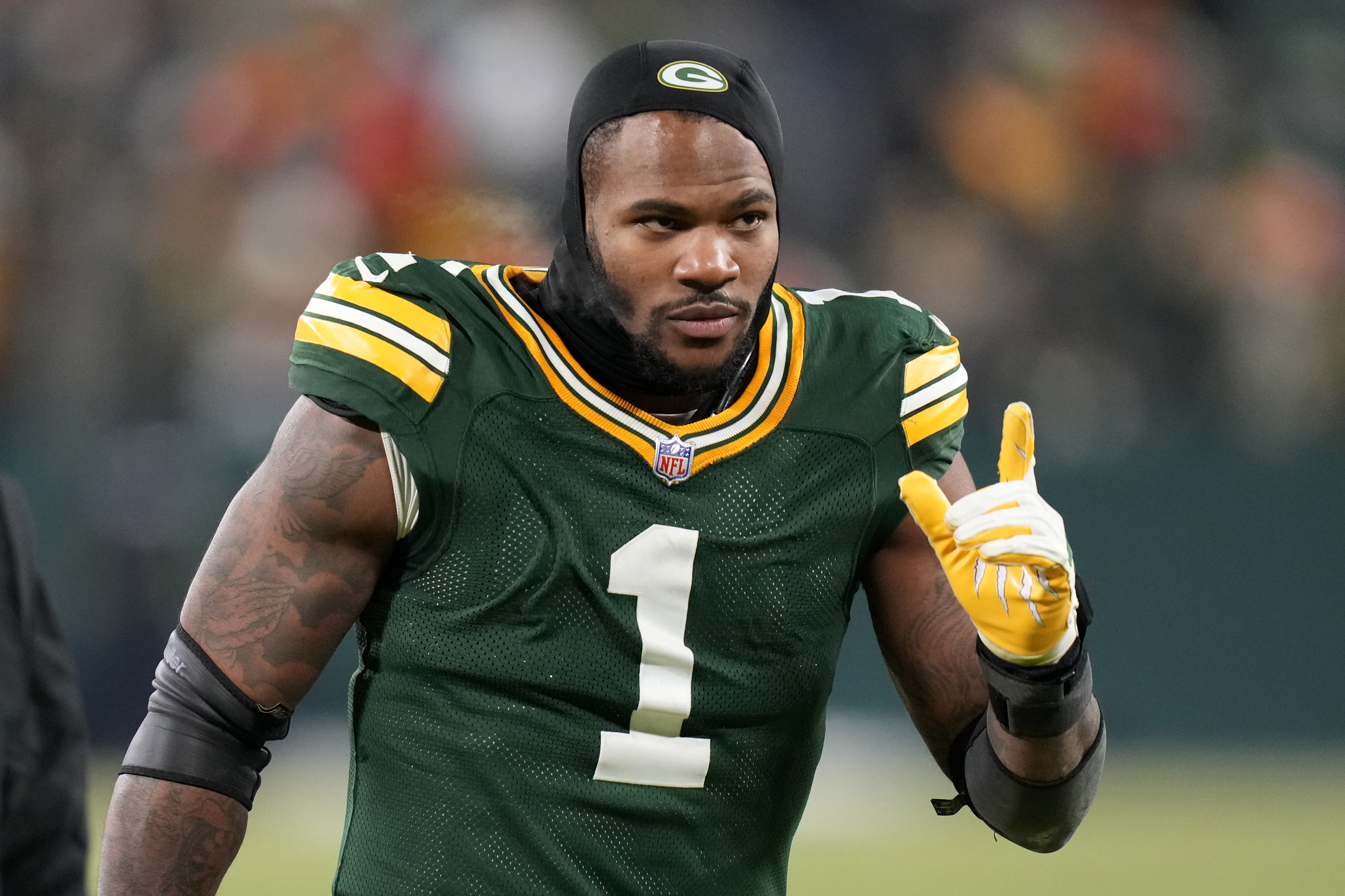 Micah Parsons Trolls Caleb Williams, Bears After Playoff Loss to Rams