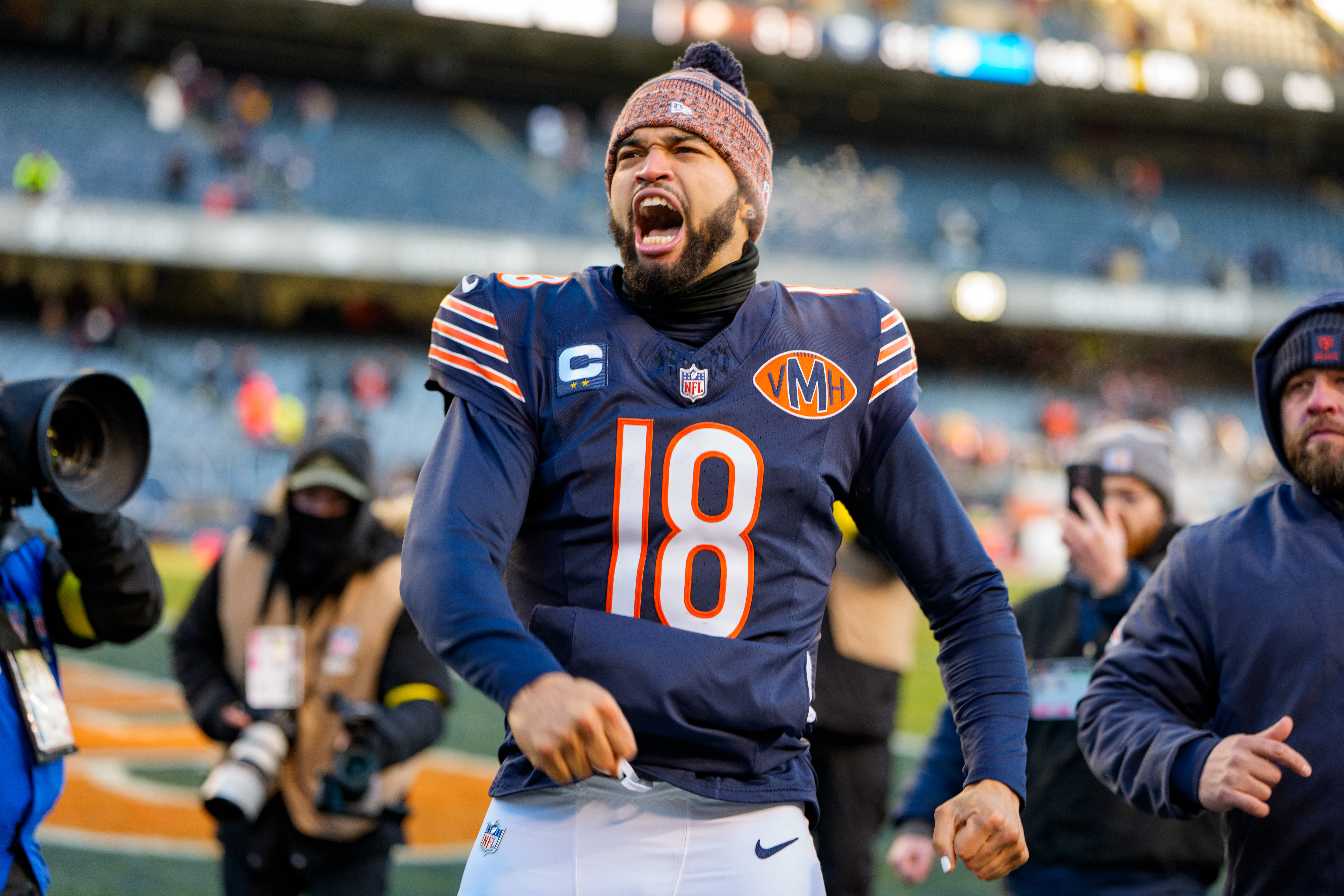 Bears’ Caleb Williams Caught in Heated Sideline Moment After Costly Play