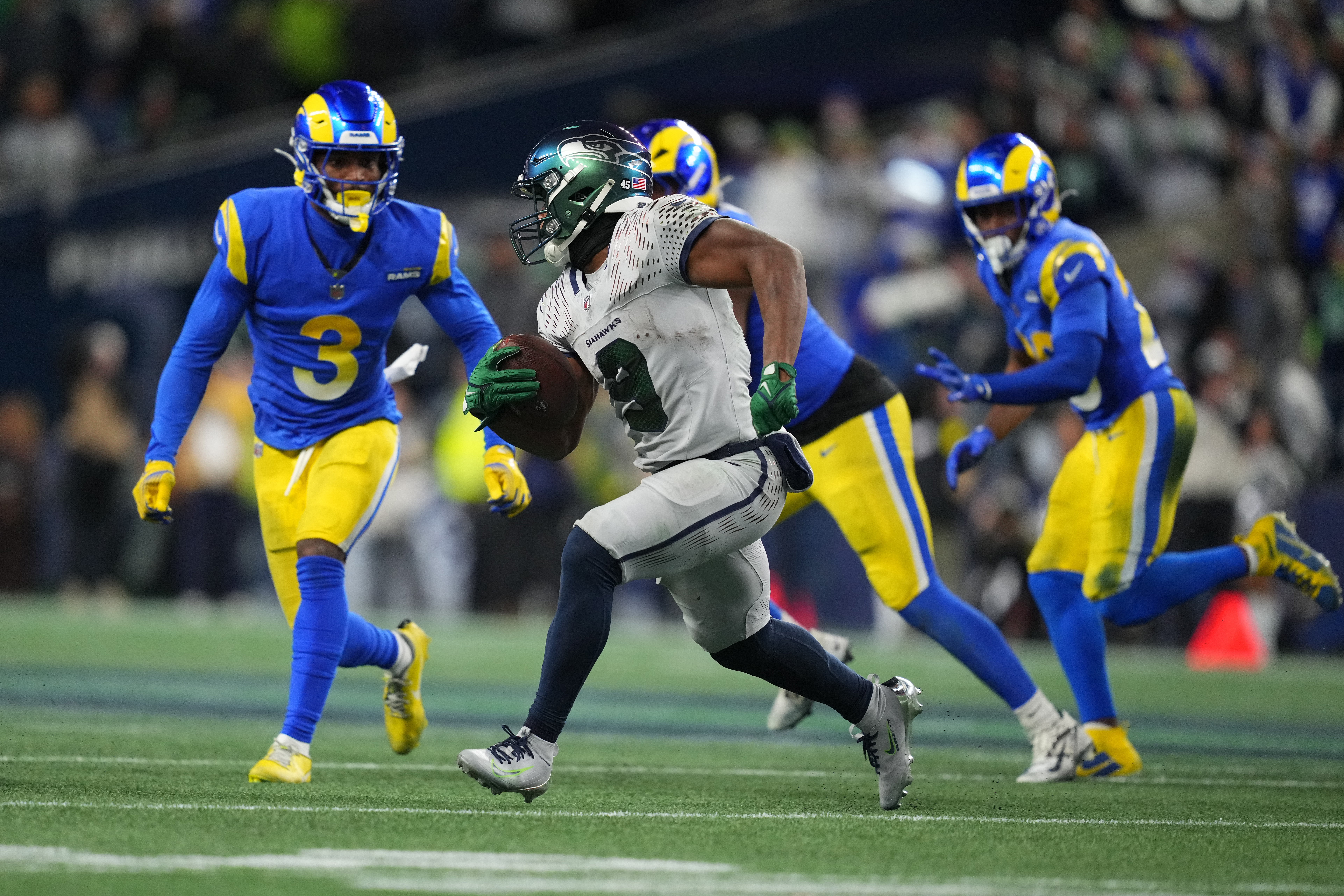 DraftKings Promo Code: Claim $300 Bonus For Rams-Seahawks NFC Championship Game