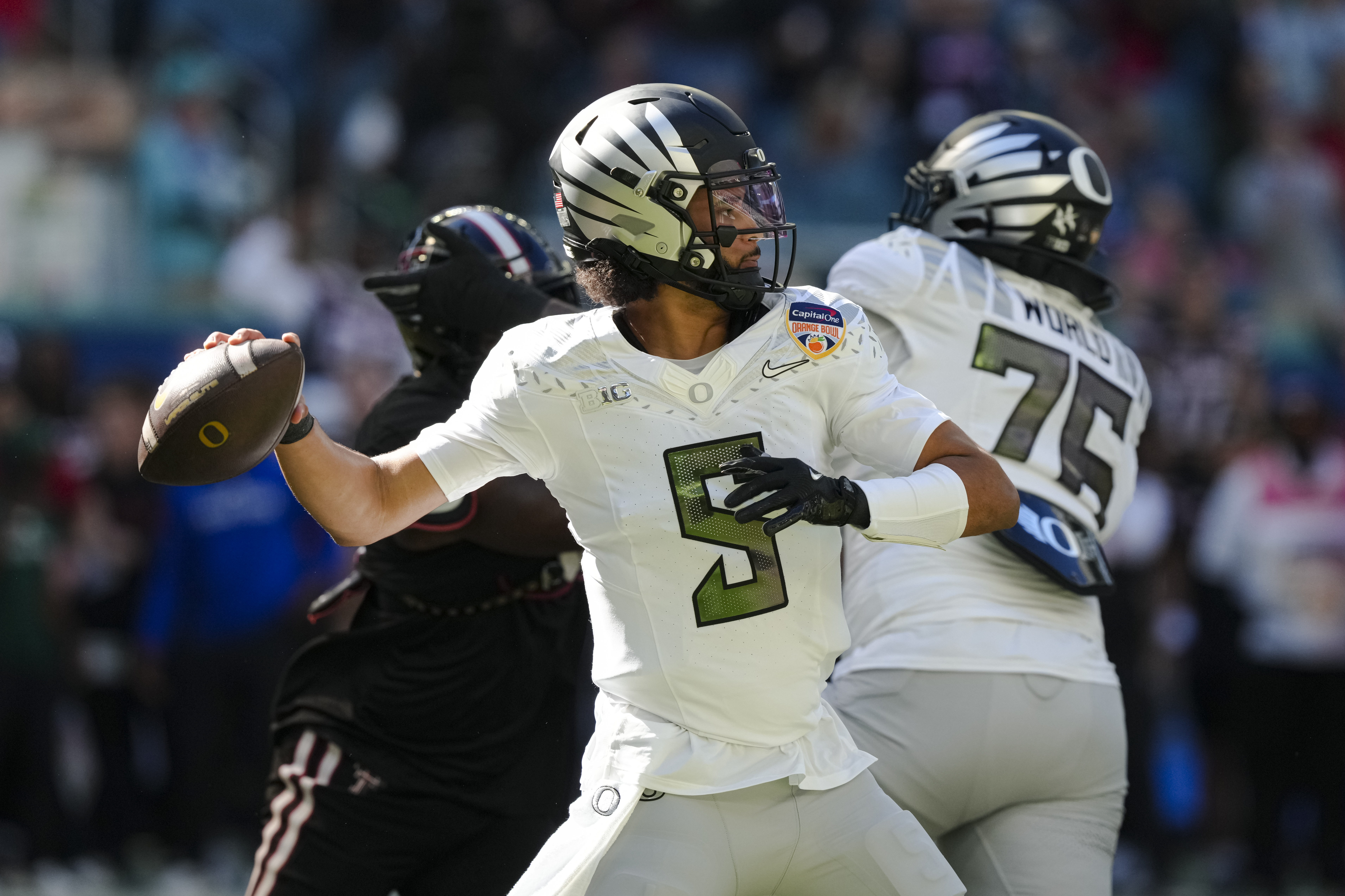 Dante Moore Could Return to Oregon Just to Avoid One NFL Team