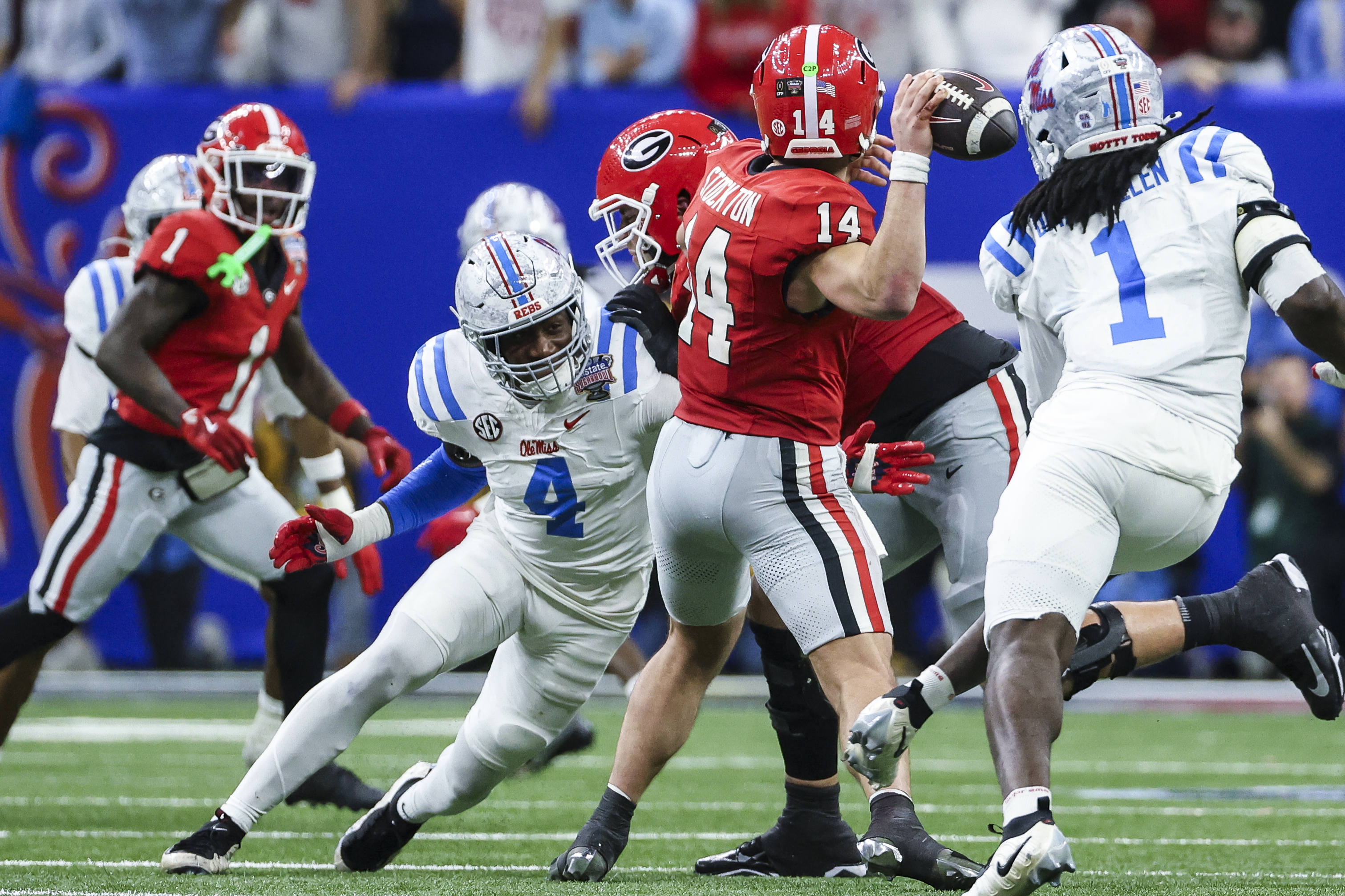 College Football Games Today: Stories to Watch for in Thursday and Friday Bowls