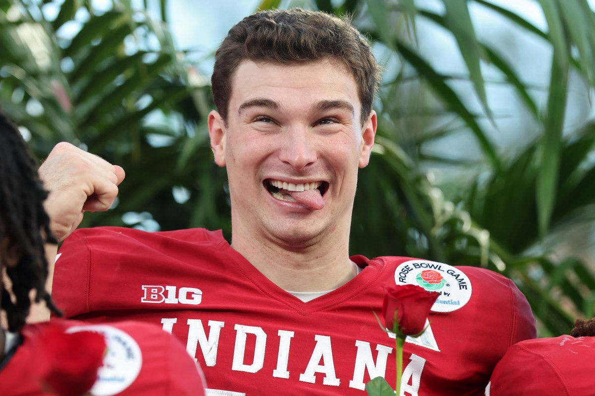 Fernando Mendoza Signs Unusual Deal After Declaring for NFL Draft