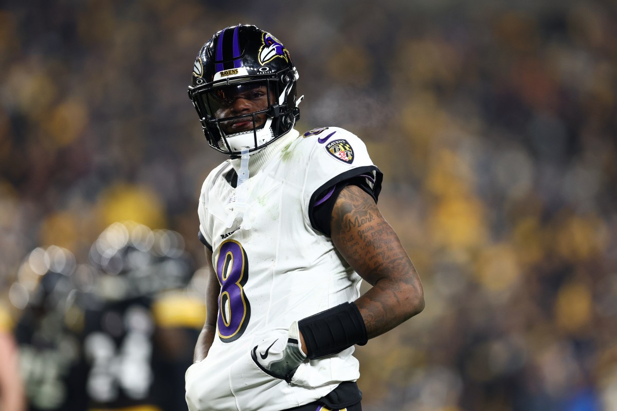 Lamar Jackson Declines to Discuss Ravens Future After Playoff Elimination Lamar Jackson Declines to Discuss Ravens Future After Playoff Elimination