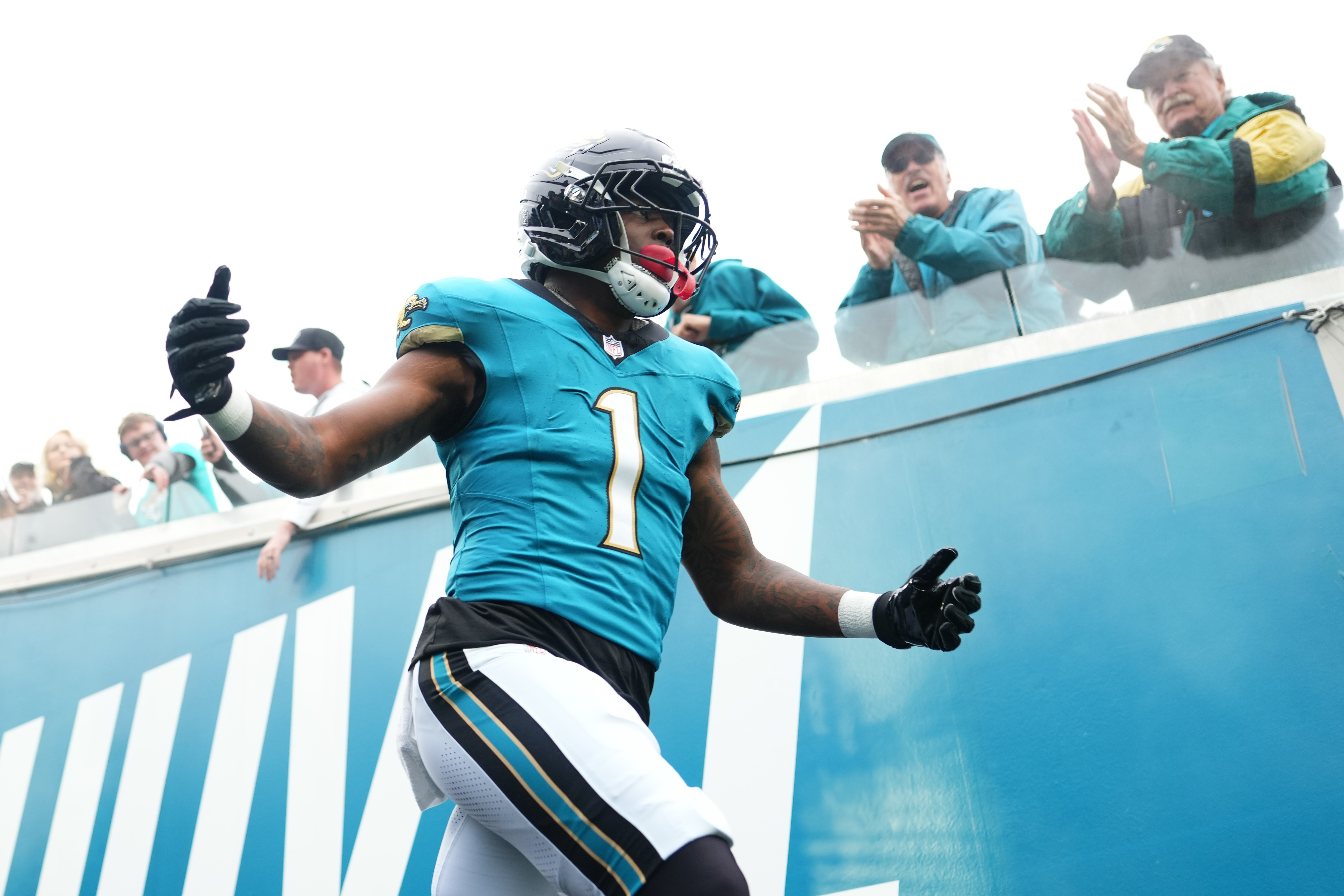 DraftKings Promo Code: Snag $300 Bonus For Sunday NFL Wild Card Games